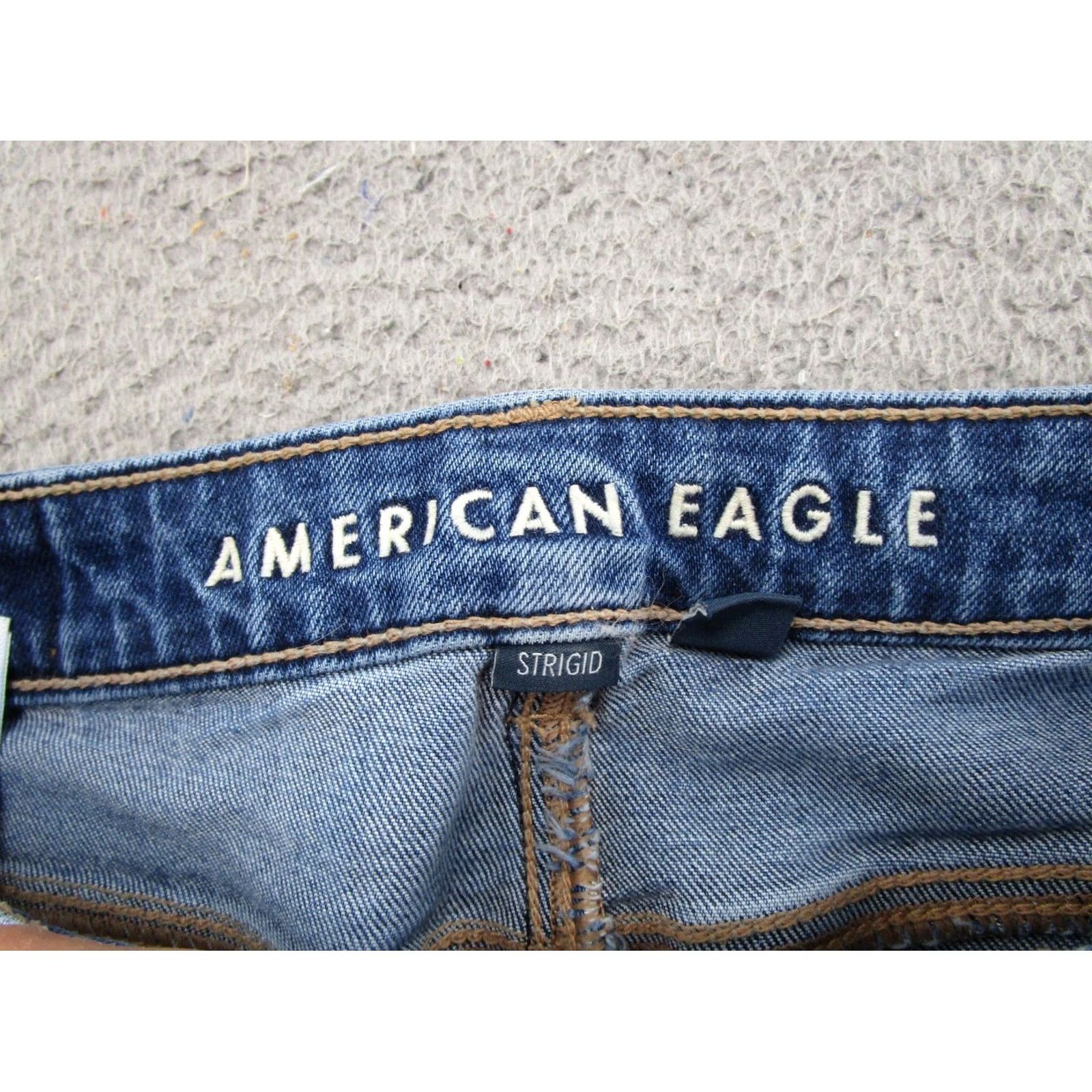 American Eagle Outfitters American Eagle Outfitters Jeans Shown Distressed Stretch Mom Regular 0 Long Blue Denim 5-Pocket Womens Size 25" / US 0 / IT 36 - 4 Thumbnail