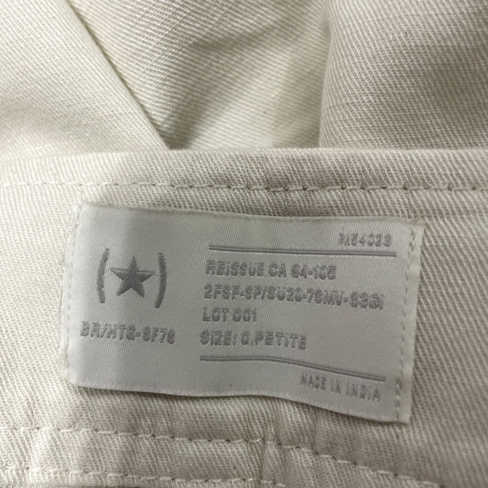 Vintage VINTAGE Military Button Front Twill Mini Skirt Women Petite 0 Belted Retro Cream 26x17 Size 25" / US 0 / IT 36 - 6 Thumbnail