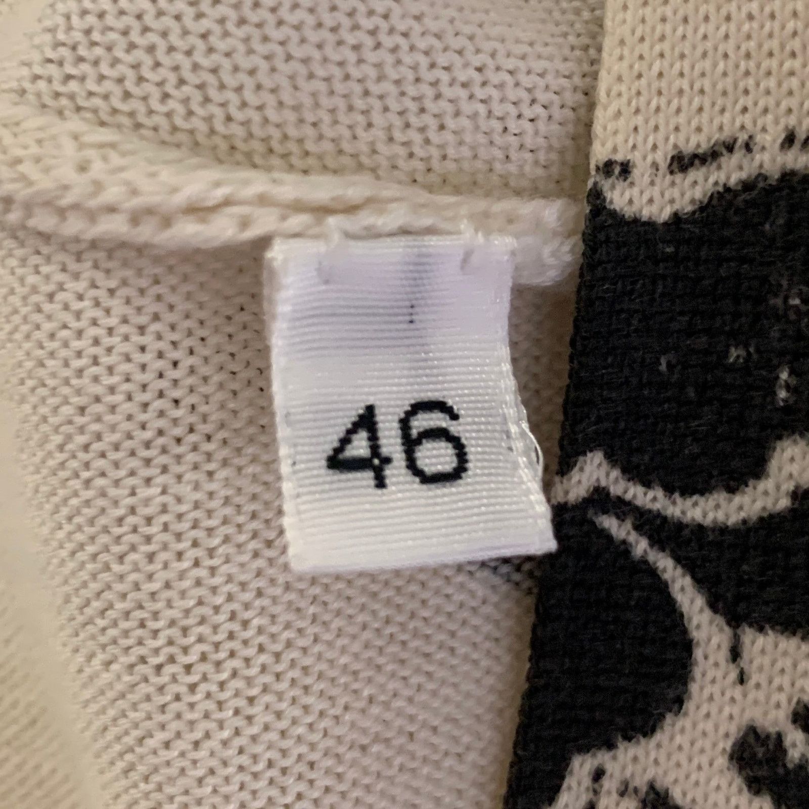 John Richmond JOHN RICHMOND S Cream Tan Dragon Print Cotton Silk Cardigan Size US S / EU 44-46 / 1 - 8 Thumbnail
