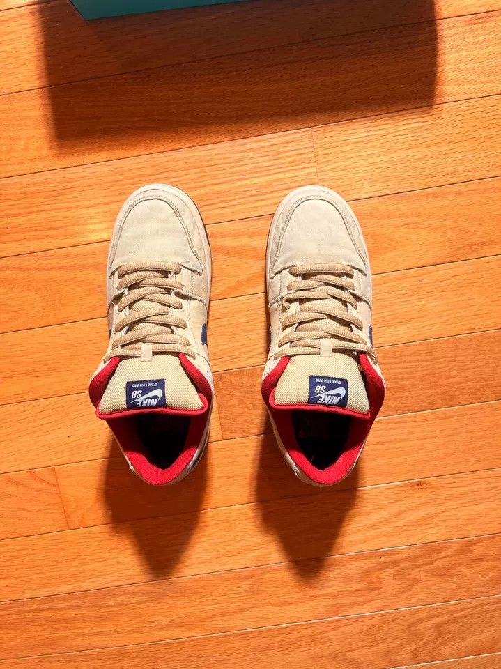 Nike 1/24!! Nike SB Dunk Low "Gold Dust" Size 9 with Differences Size US 9 / EU 42 - 4 Thumbnail