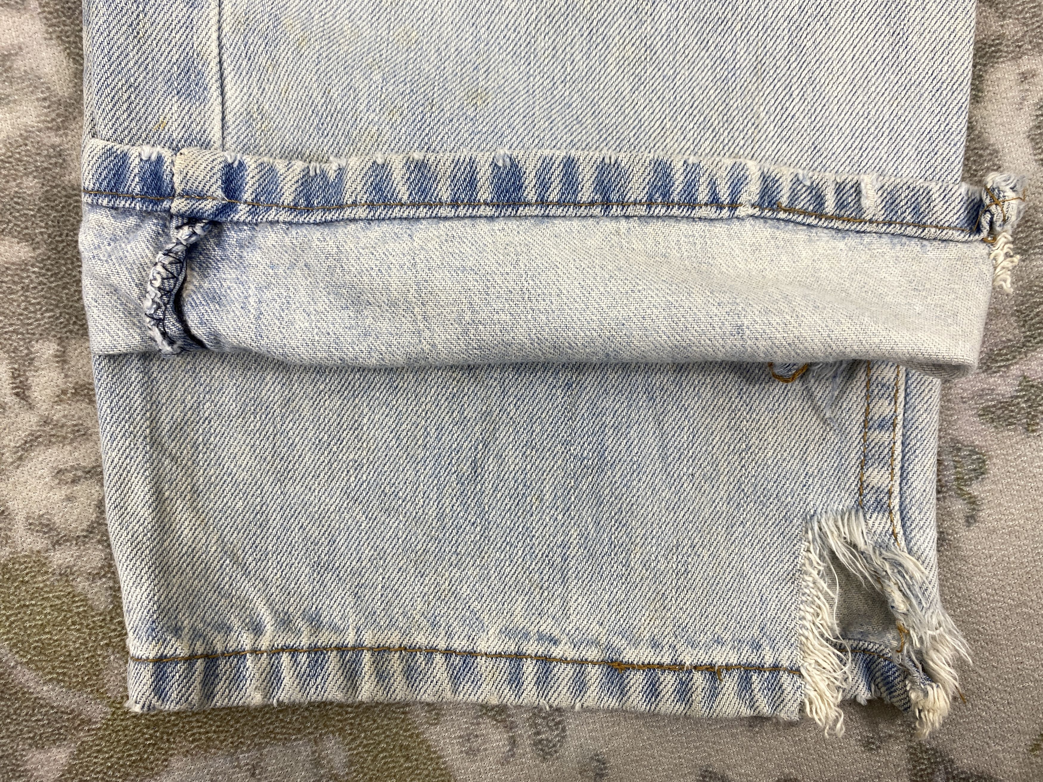 Levi's Light Blue Wash Levi's 550 Jeans 38x33 Denim -SJ101 Size US 38 / EU 54 - 14 Thumbnail