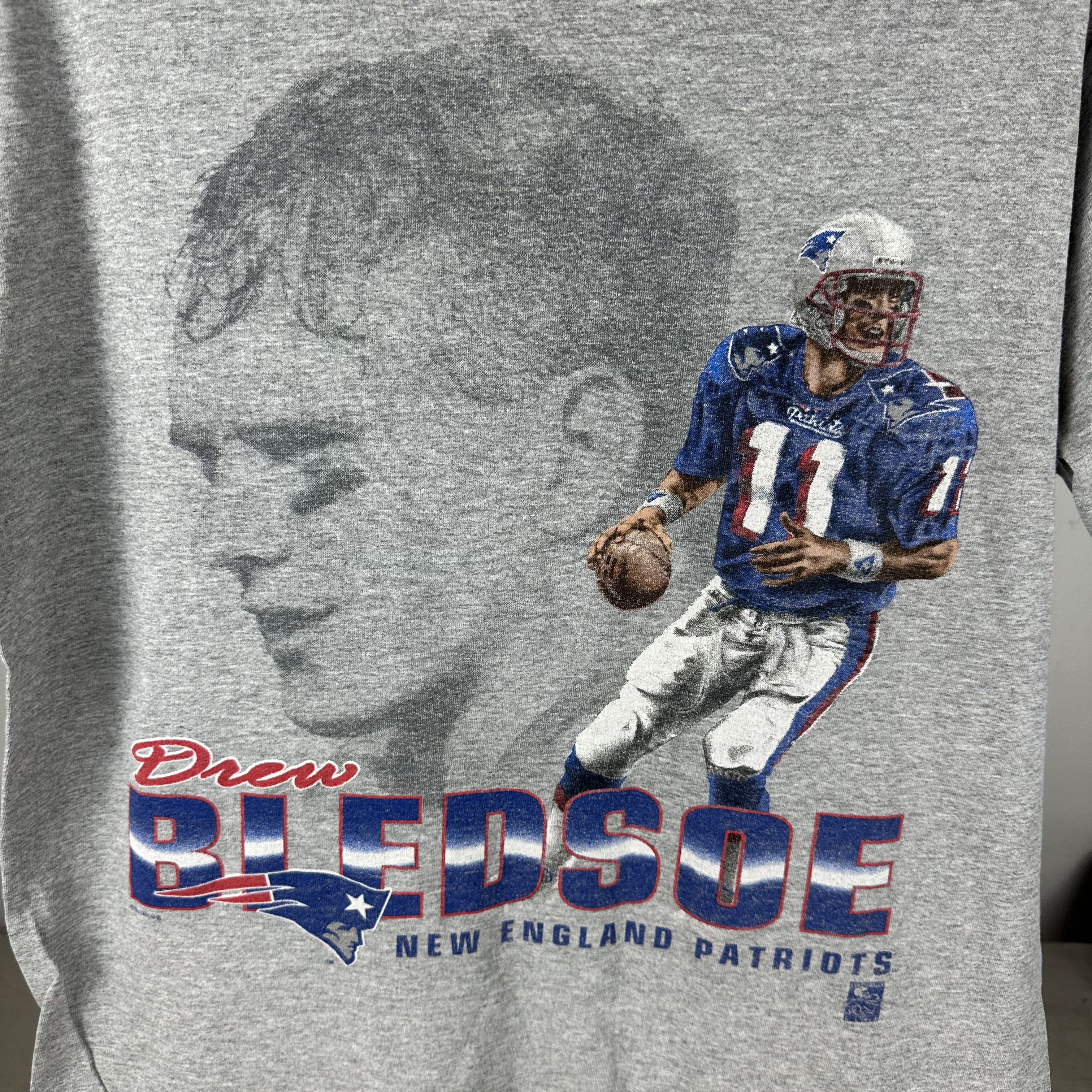 Vintage Vintage 90s Drew Bledsoe New England Patriots NFL T-shirt Size US L / EU 52-54 / 3 - 2 Thumbnail