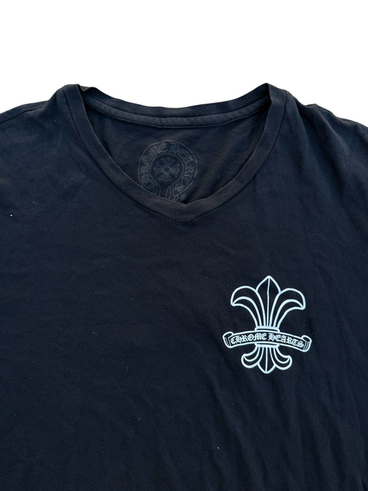 Chrome Hearts Chrome hearts fleur v neck t shirt Size US M / EU 48-50 / 2 - 3 Thumbnail
