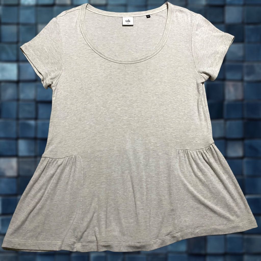Vintage CAbi Shirt Blouse Gray Round Neck Ruffle Short Sleeve Small Women's Knit Polyester Rayon Regular XS? Size S / US 4 / IT 40 - 1 Thumbnail