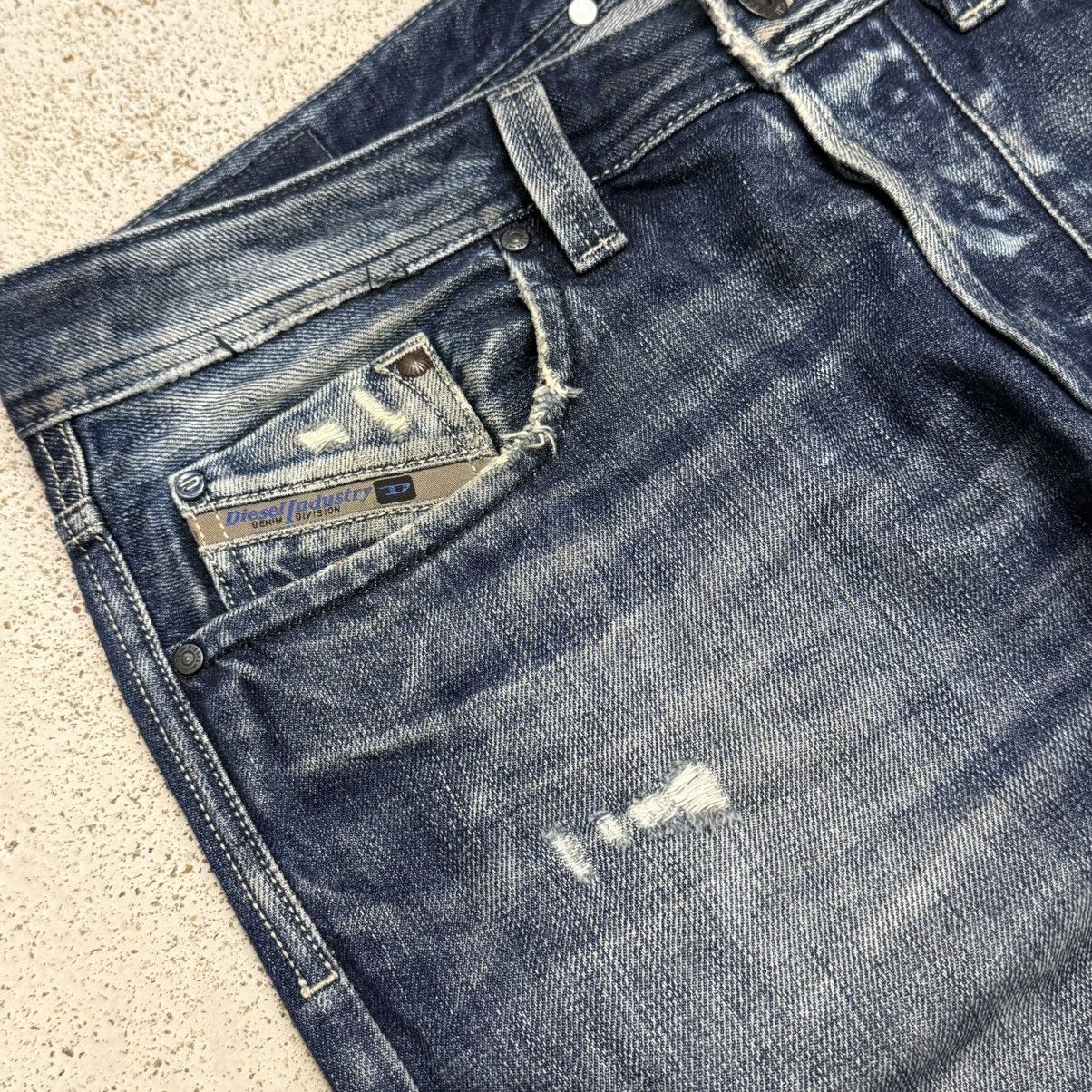 Diesel Diesel Industry Larkee Distress Whisker Button Denim Pants Size US 32 / EU 48 - 8 Thumbnail