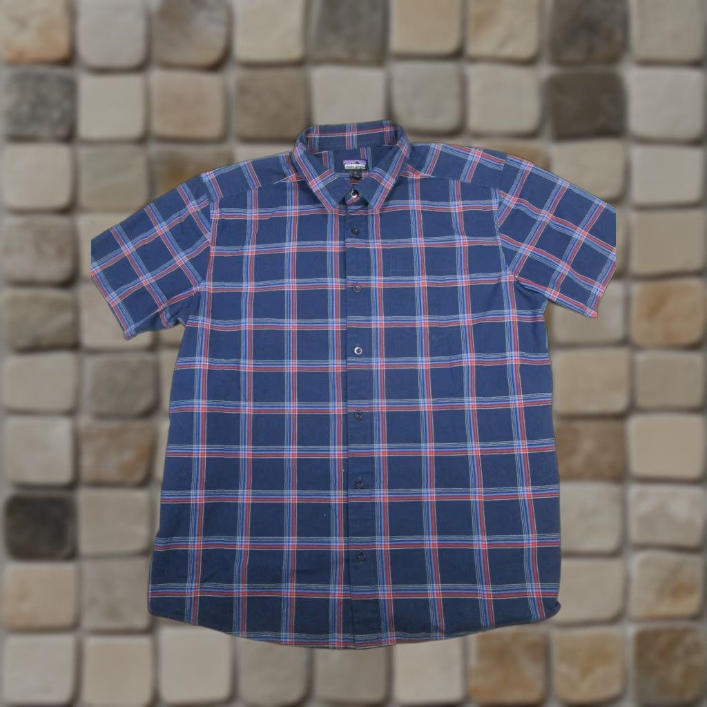 Patagonia Patagonia Bollocks Shirt Mens Large Blue Red Cotton Button Up - Plaid, Short Sleeve, Collared, Pockets, Regular Fit, Vintage? No Size US L / EU 52-54 / 3 - 1 Thumbnail
