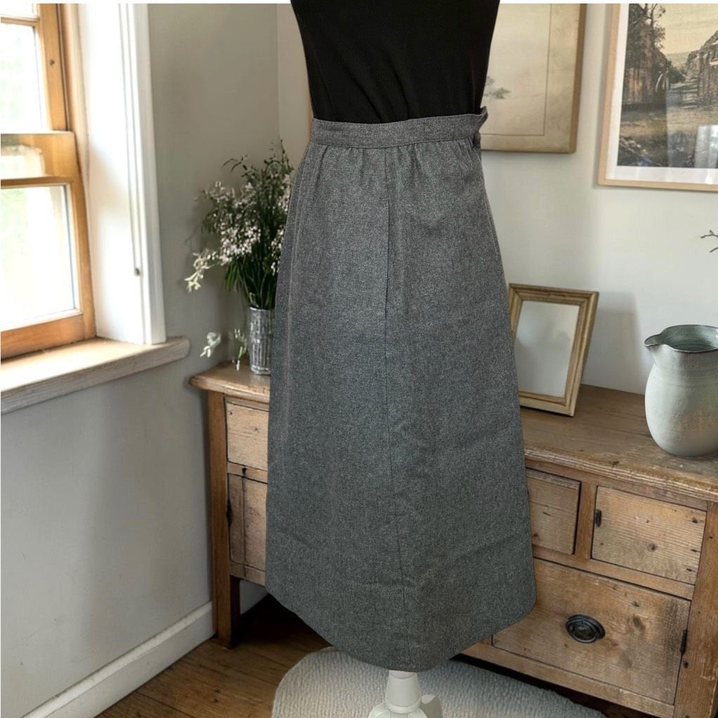 Vintage Vintage 80’s SASSON Gray Wool Blend Midi Skirt Sz 4 XS Size 27" / US 4 / IT 40 - 2 Thumbnail