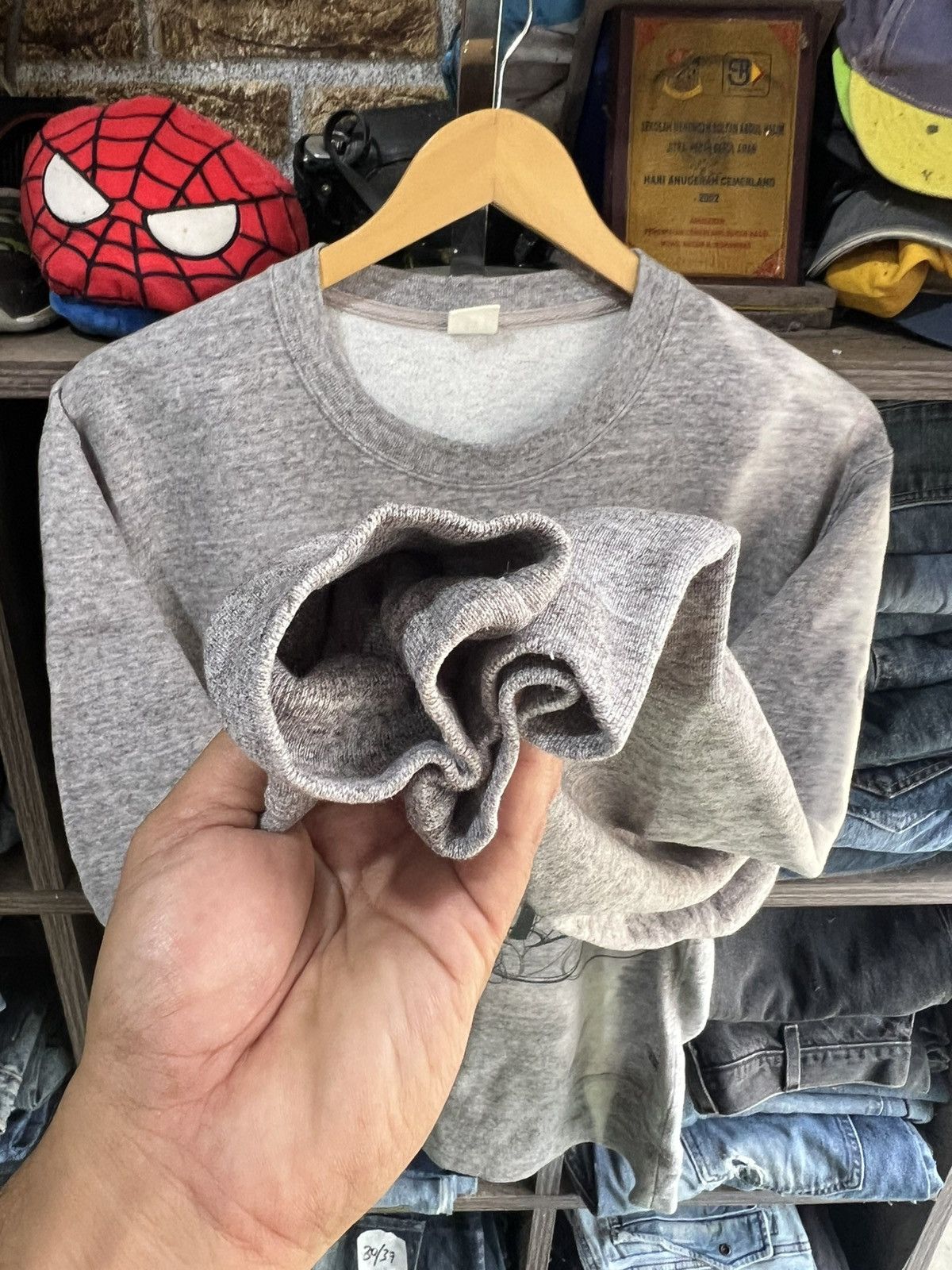 Andy Warhol × Uniqlo 🔥Andy Warhol x Uniqlo x Mickey Mouse Crewneck Sweatshirt Size US M / EU 48-50 / 2 - 10 Thumbnail