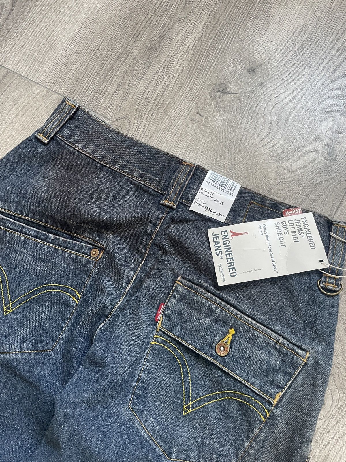 Levi's Vintage Clothing Deadstock Levi's Engineered Jeans Lot107 BootCut Y2K Archive Size 28" / US 6 / IT 42 - 4 Thumbnail
