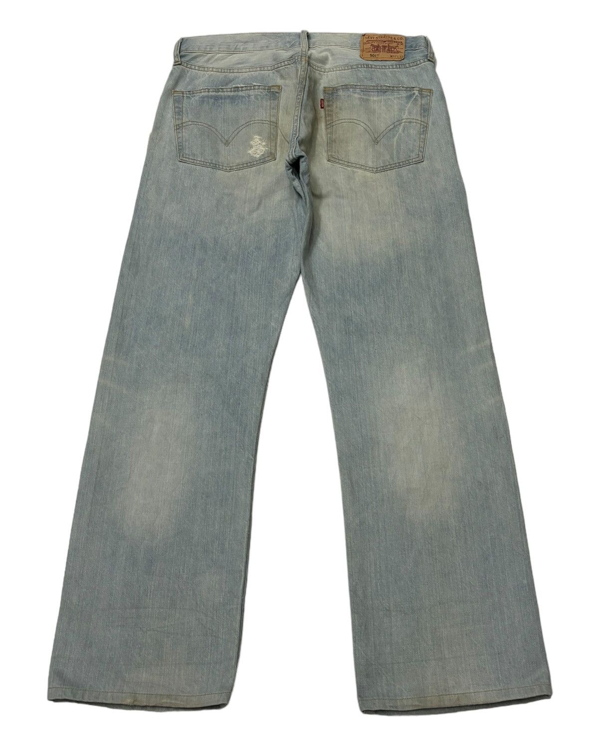 Levi's VINTAGE LEVIS 501 CLAW MARK BLUE WASH DISTRESS DENIM JEANS Size US 32 / EU 48 - 2 Thumbnail