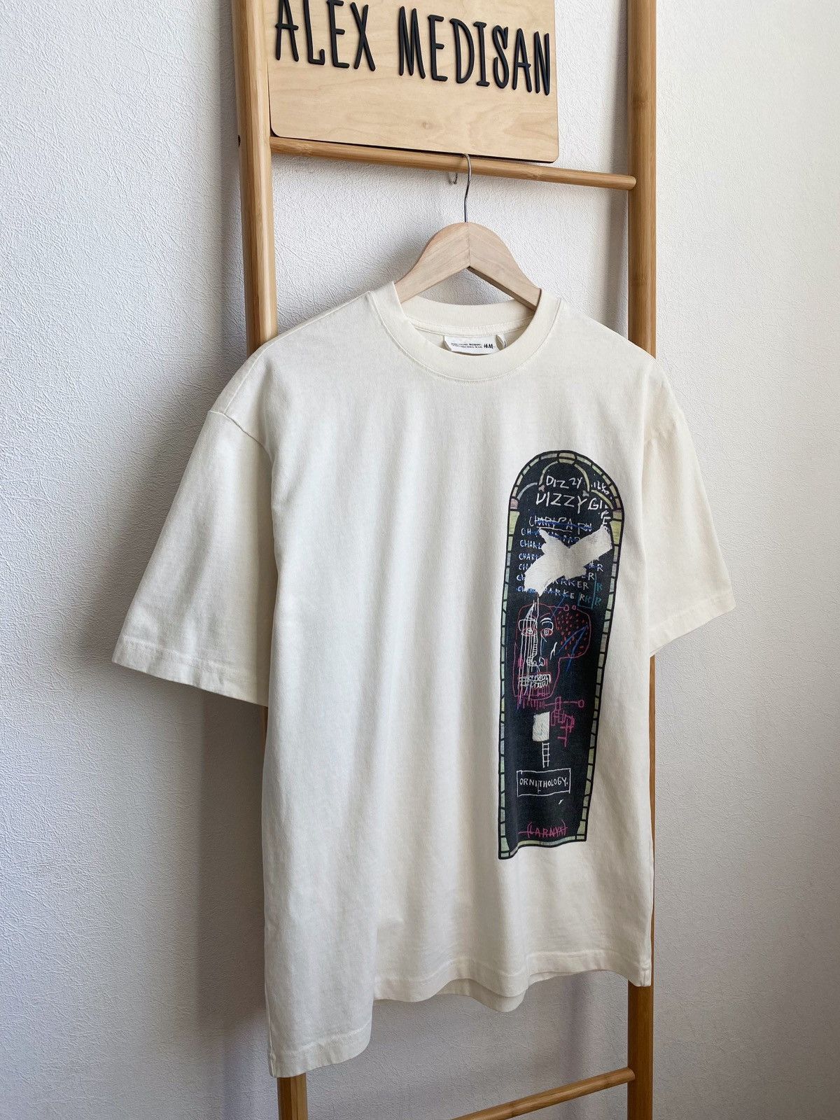H&M × Jean-Michel Basquiat × Who Decides War WHO DECIDES WAR x BASQUIAT x H&M RELAXED FIT COTTON T-SHIRT Size US S / EU 44-46 / 1 - 10 Thumbnail