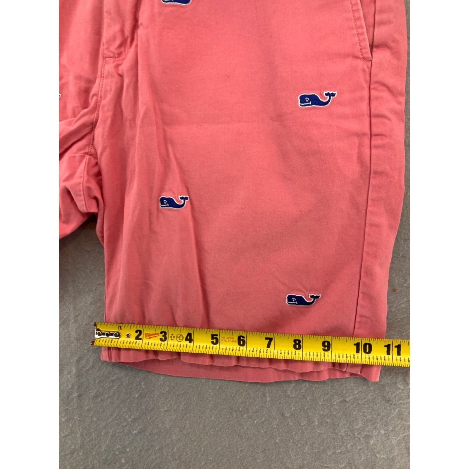 Vineyard Vines Vinyard Vines Shorts 32 Pink Chino Whales all over print Mens Beach Colorful Preppy 90s Womens Men? Size US 32 / EU 48 - 5 Thumbnail