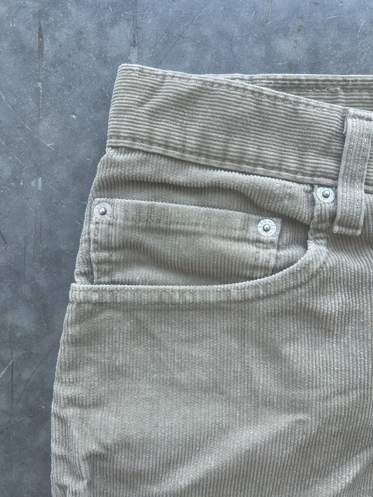 Levi's × Vintage Vintage Y2K Levi’s 505 Corduroy Pants 33x34 Size US 33 - 2 Thumbnail