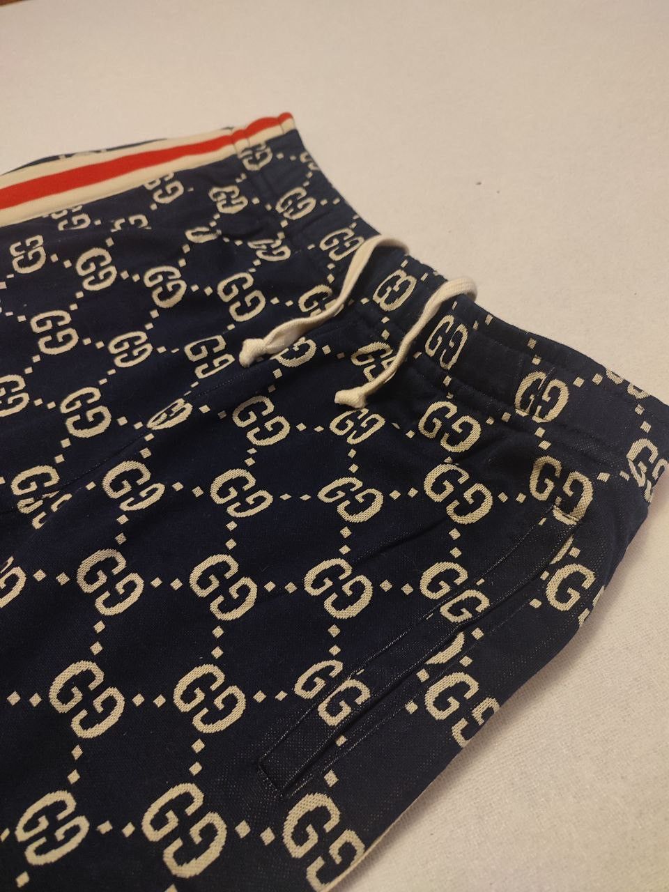Gucci gucci monogram sweatpants Size US 27 - 3 Thumbnail