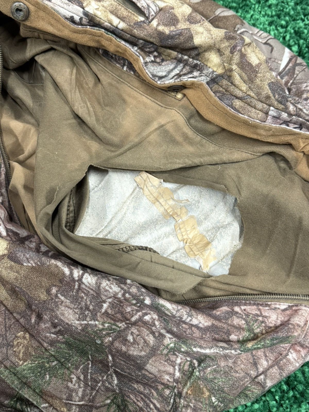 Realtree Very Worn Distressed Real Tree Camo Hoodie Medium Size US M / EU 48-50 / 2 - 7 Thumbnail