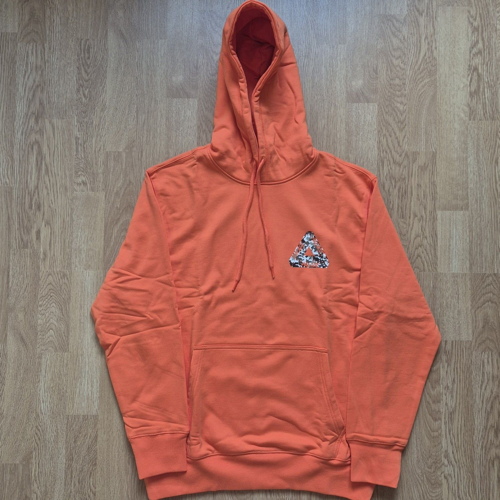 Palace Palace Tri-Digi Hood Orange Medium Brand New FW22 Size US M / EU 48-50 / 2 - 2 Thumbnail