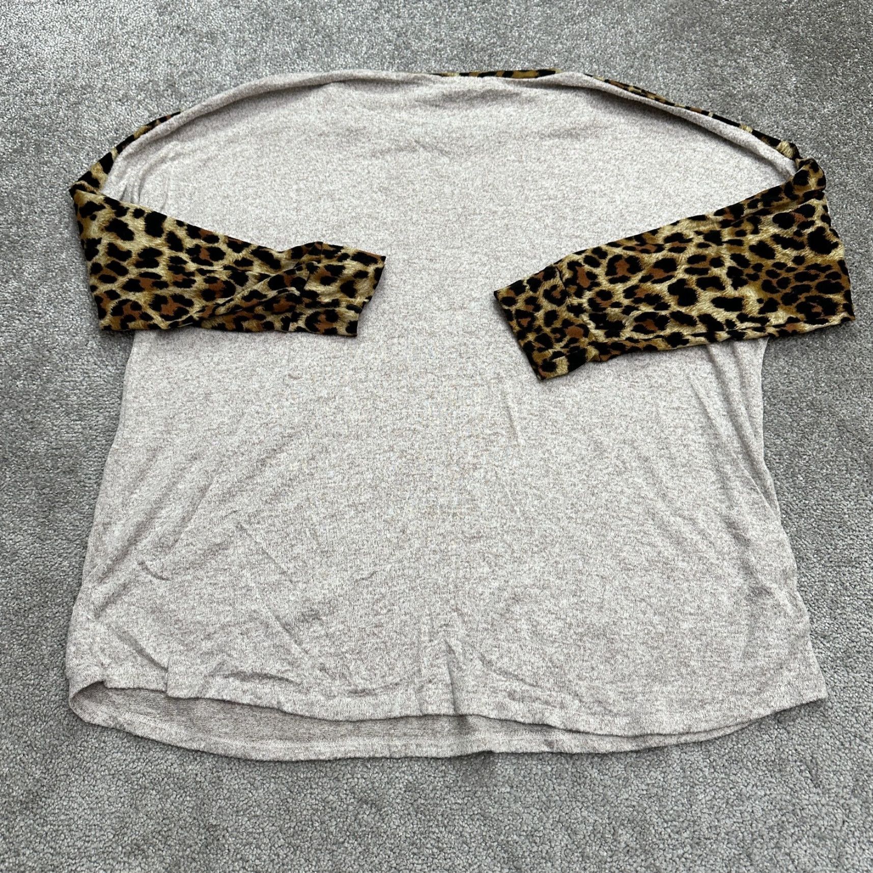 Vintage Perfect Peach Blouse Womens XL Gray Leopard Long Sleeve Round Neck Sequin Size XL / US 12-14 / IT 48-50 - 2 Thumbnail