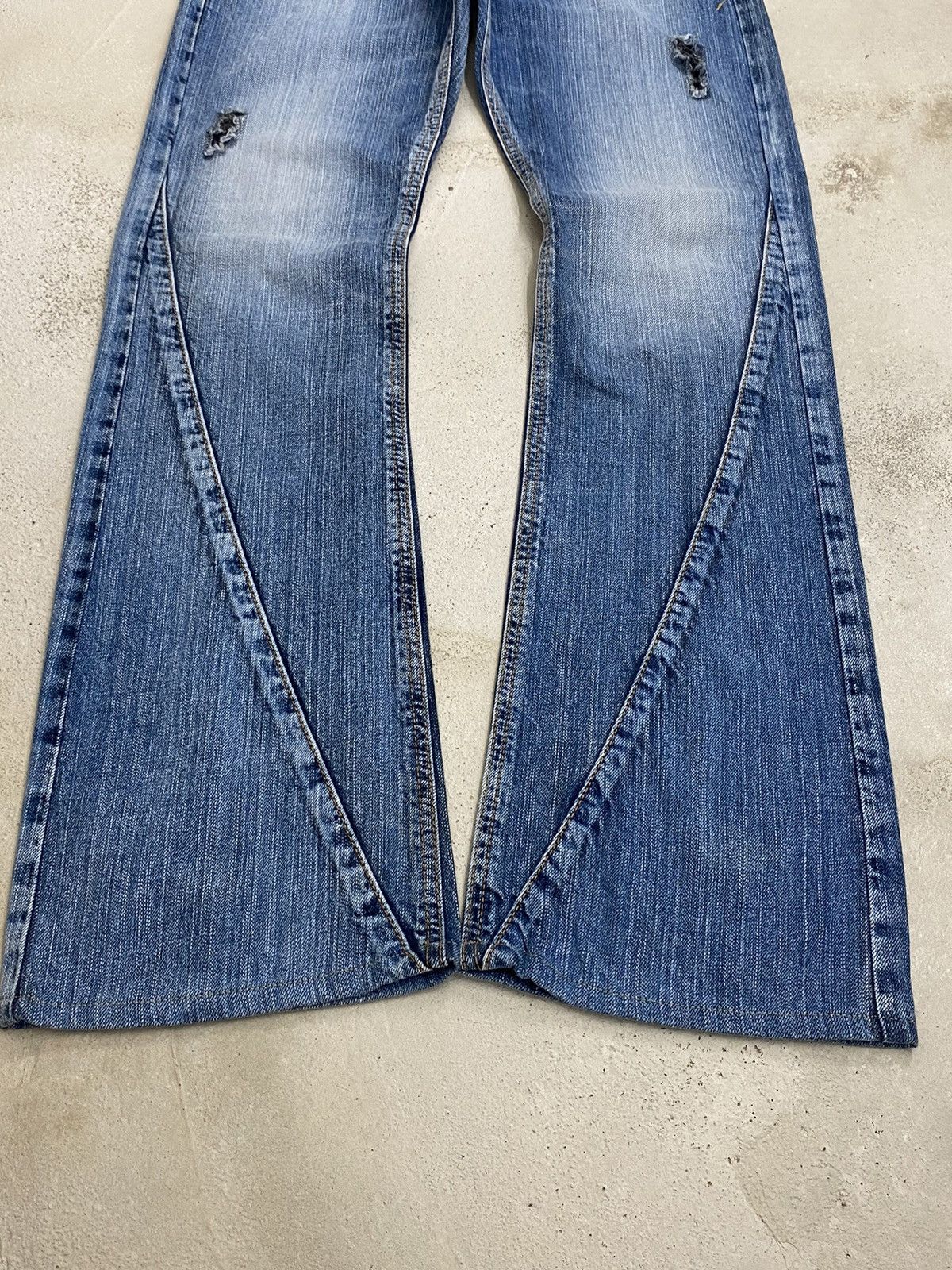 If Six Was Nine × Japanese Brand × Tornado Mart Vintage Edwin Engineer Distressed Light Wash Buckle Button Size US 30 / EU 46 - 5 Thumbnail