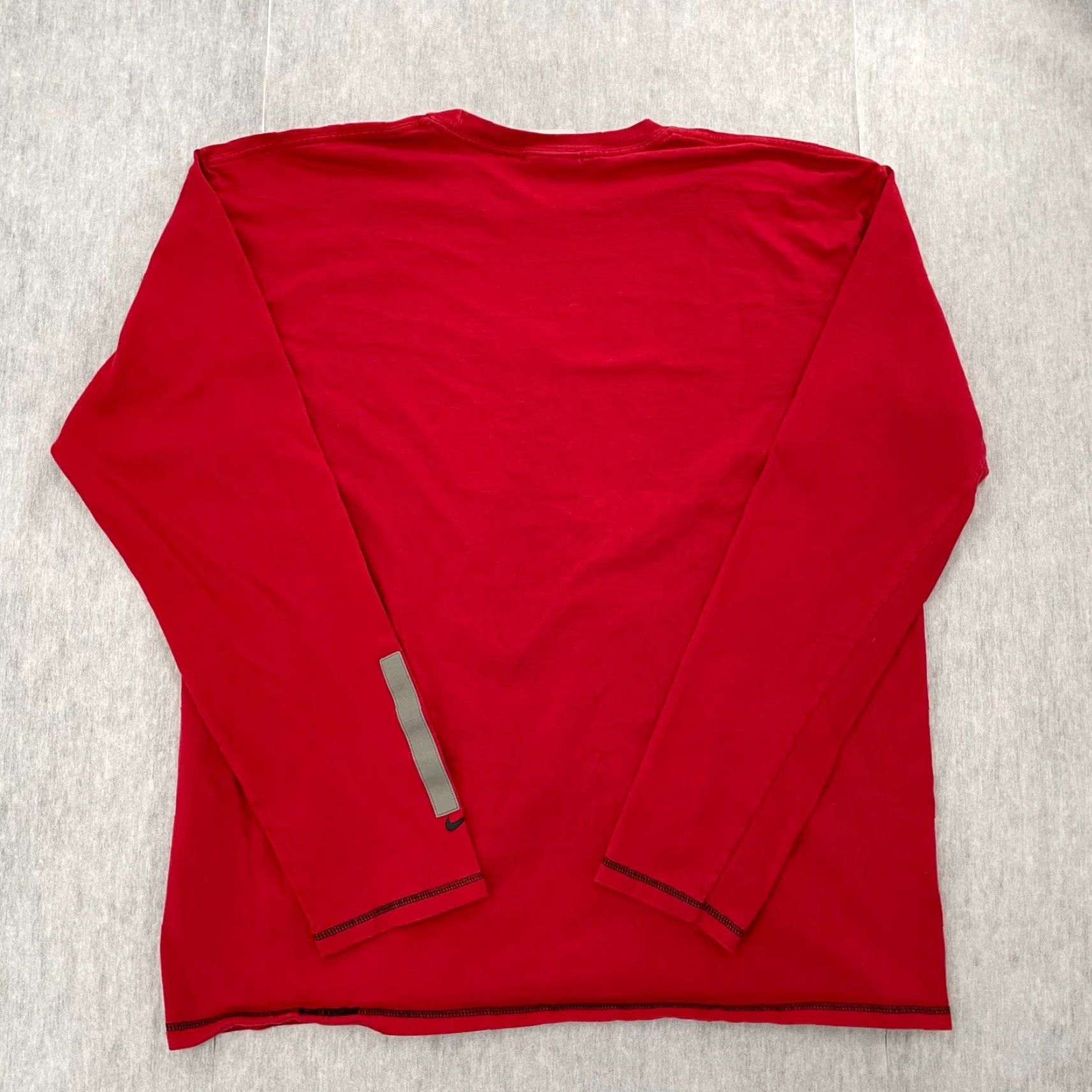 Nike VINTAGE Nike Shirt Adult 2XL Red Long Sleeve Swoosh Logo Mens XXL Hip Hop Y2K Decade 90s Theme Size US XXL / EU 58 / 5 - 2 Thumbnail
