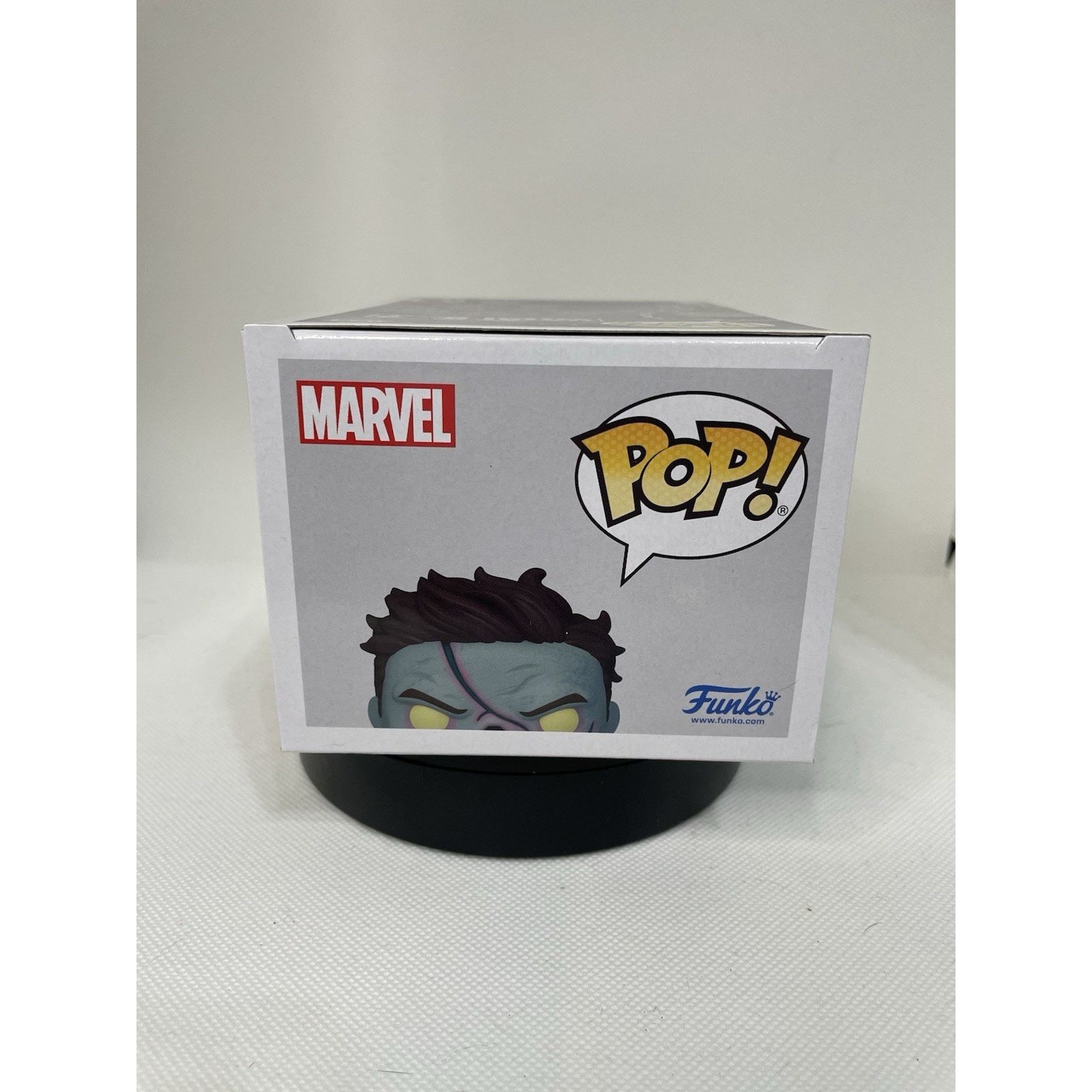 Marvel Comics Funko Pop! Zombie Iron Man 944 GITD Amazon Exclusive Size ONE SIZE - 10 Thumbnail