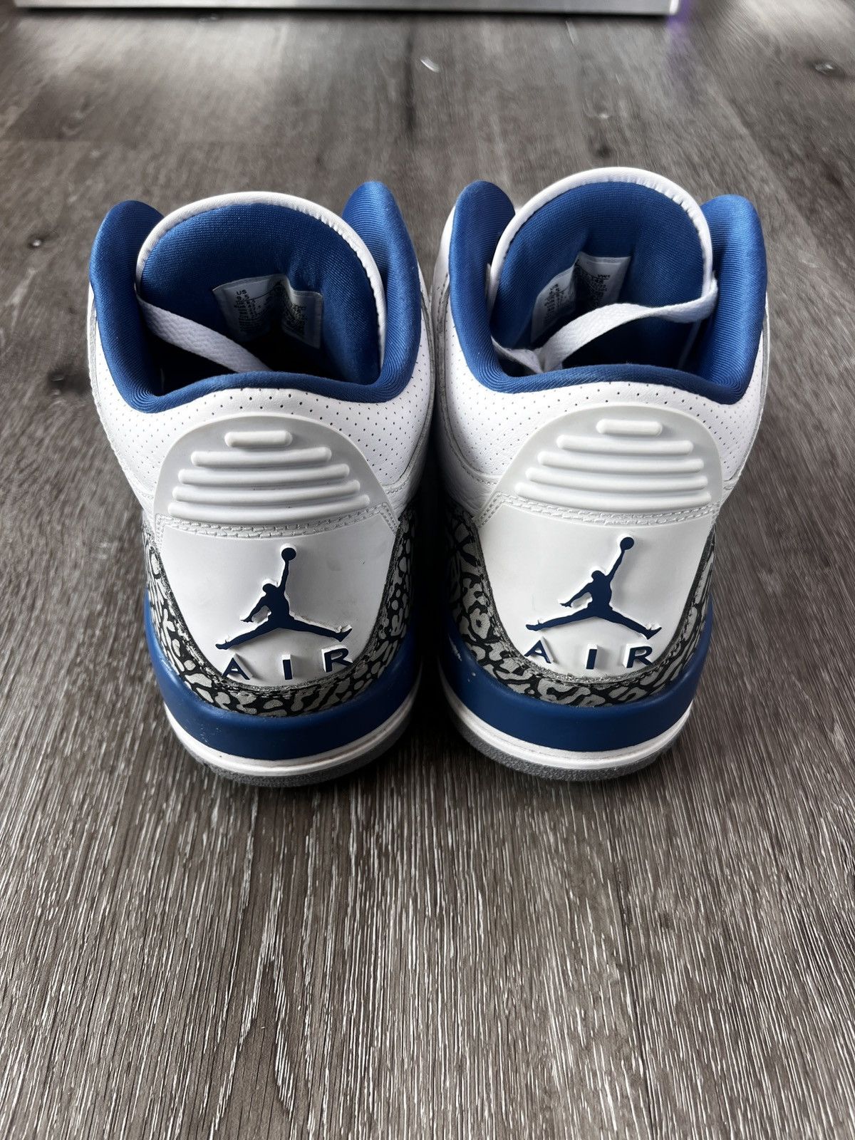 Jordan Brand Air Jordan 3 Retro “Wizards” **PRE-OWNED** Size US 9.5 / EU 42-43 - 4 Thumbnail