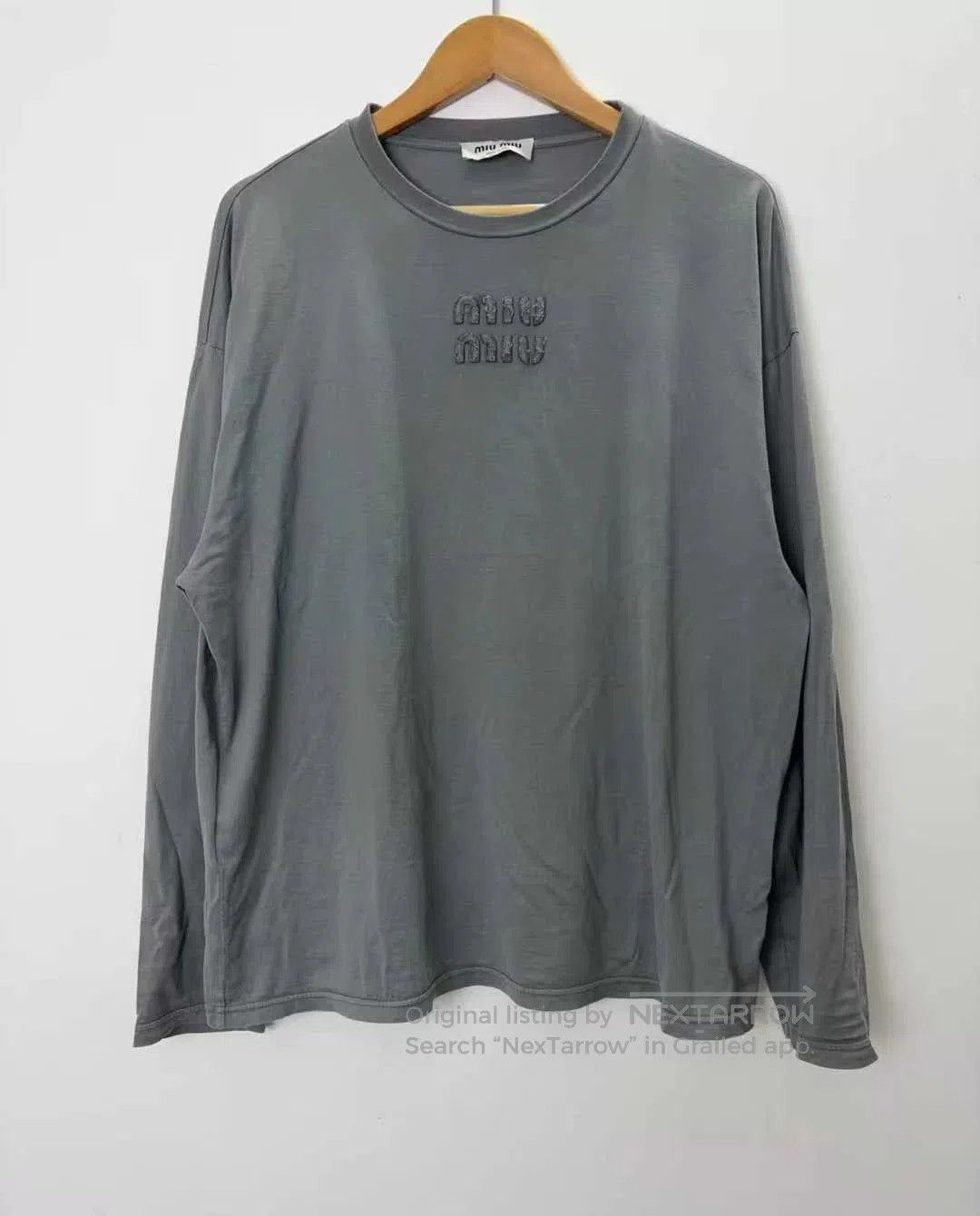 Miu Miu gray embroidered logo long sleeve top. Size S / US 4 / IT 40 - 1 Thumbnail