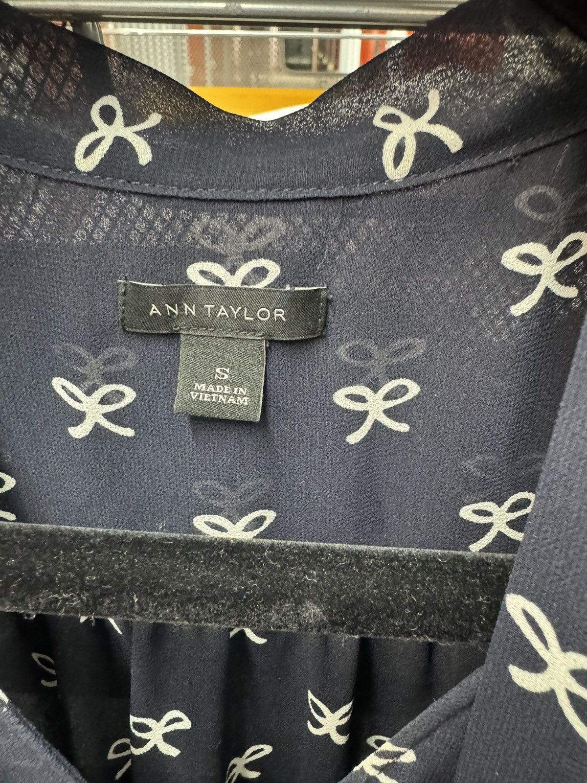 Ann Taylor Ann Taylor Shirt Size S Navy Blue with Neck Tie Sheer Size S / US 4 / IT 40 - 2 Thumbnail