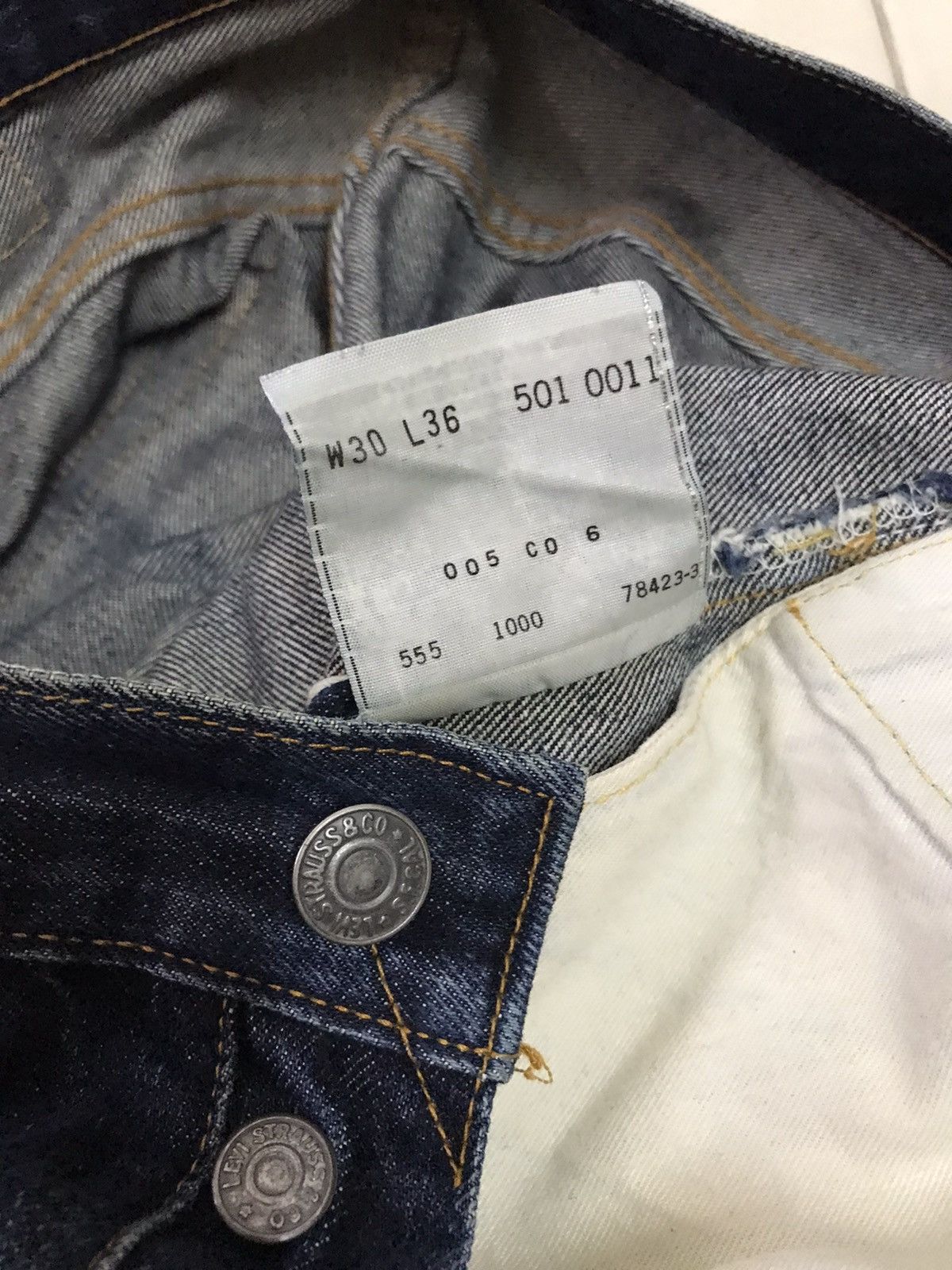 Levi's 90s Levi’s Big E 501 Redline Selvedge denim Jeans W30 Size US 30 / EU 46 - 3 Thumbnail