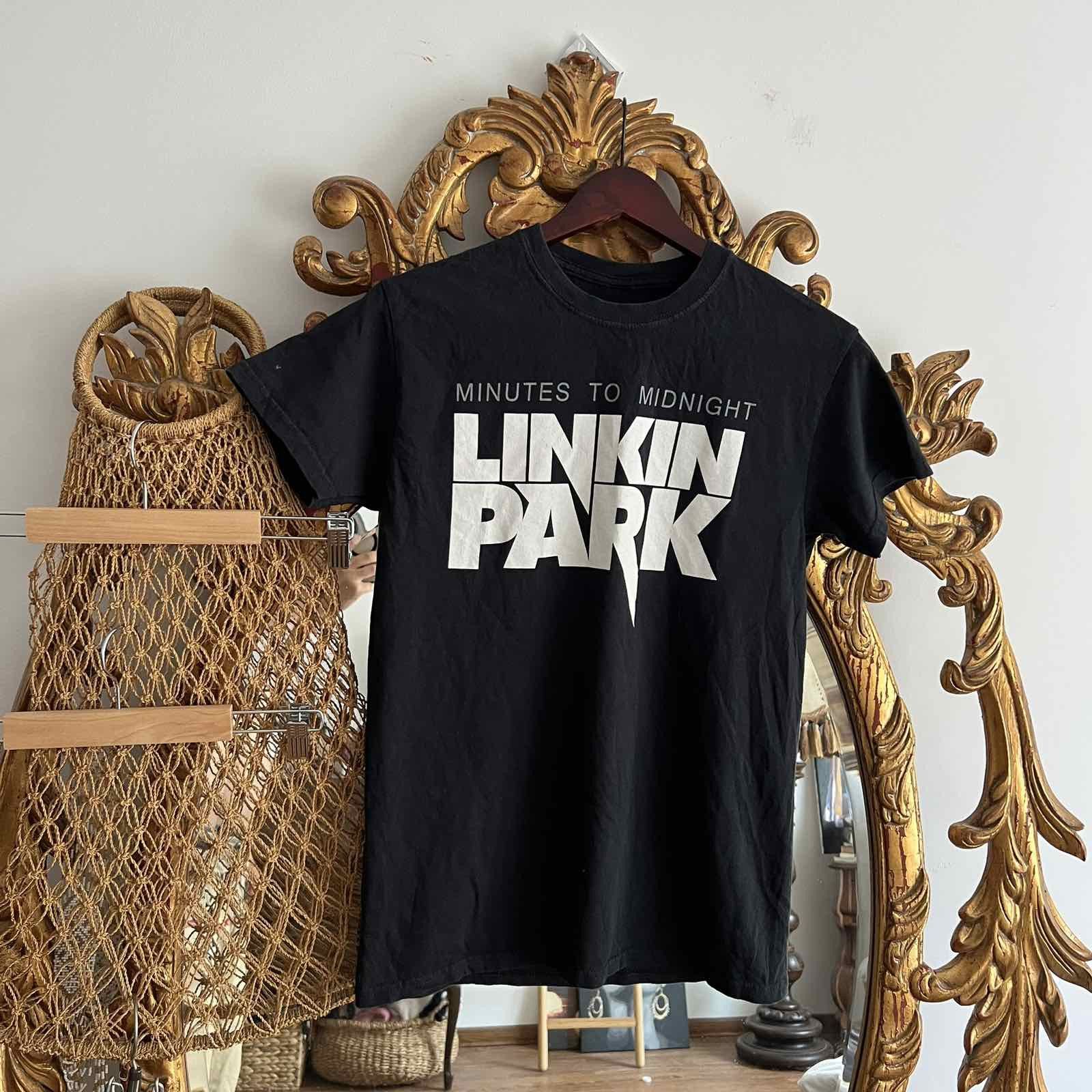 Band Tees Vintage Linkin Park T Shirt Minutes to Midnight Tees Sz S Size US S / EU 44-46 / 1 - 1 Thumbnail