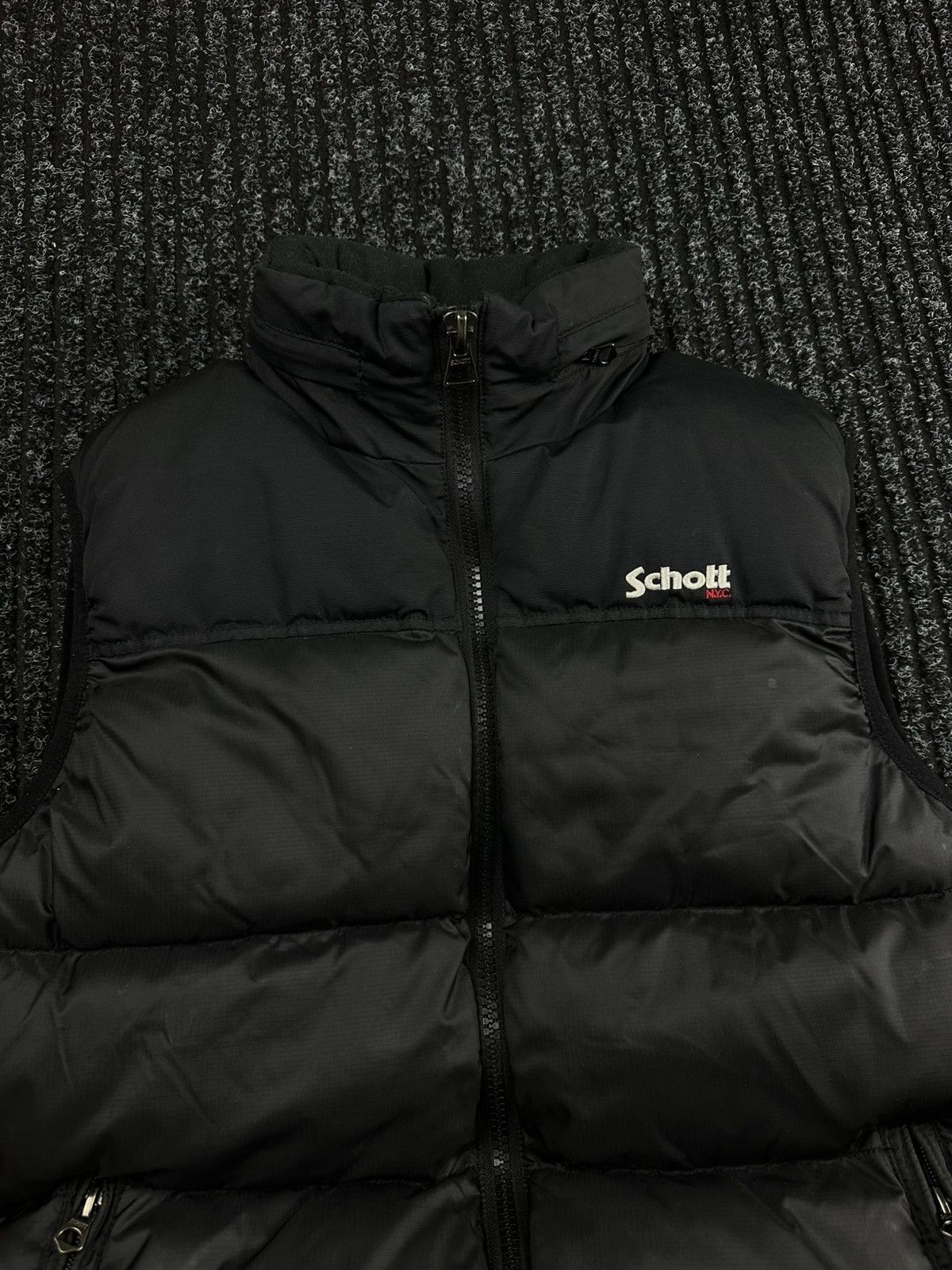 Schott Vintage 90s Schott N.Y.C. PUFFER NYLON BLACK VEST Size US M / EU 48-50 / 2 - 3 Thumbnail