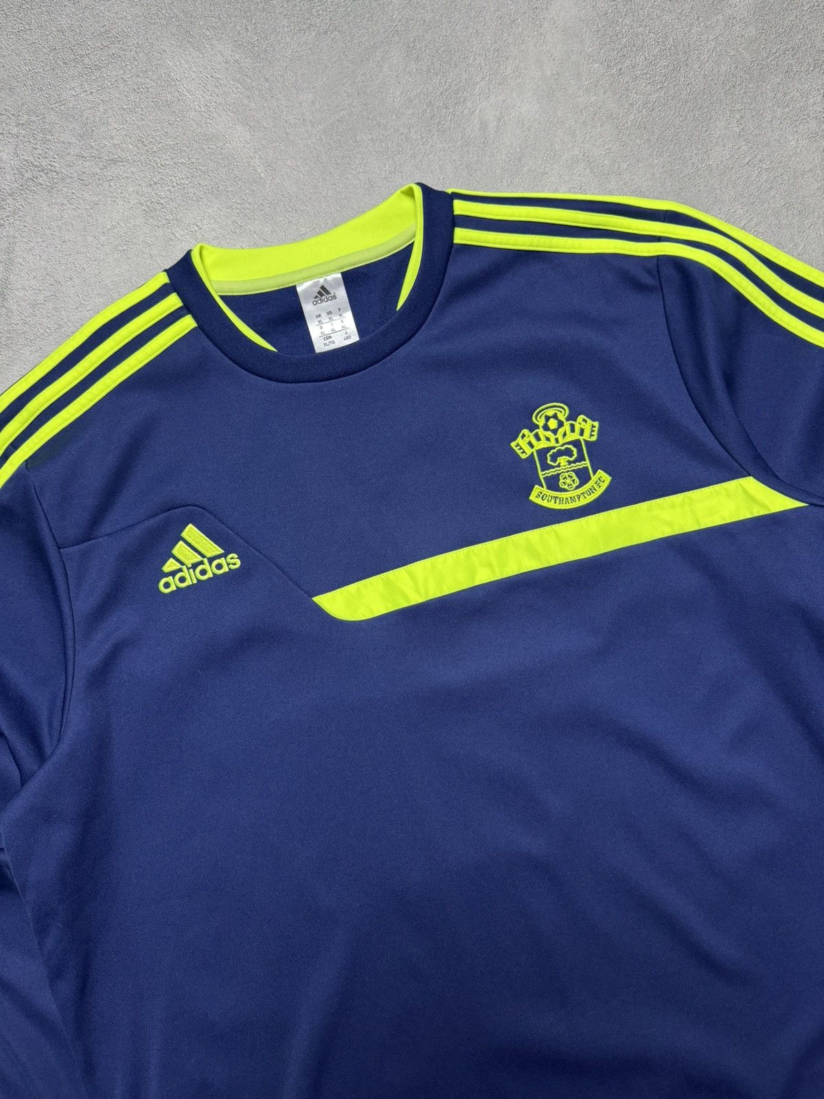 Adidas Southampton 2013 2014 Football Soccer Top Sweatshirt Adidas Size US XL / EU 56 / 4 - 3 Thumbnail