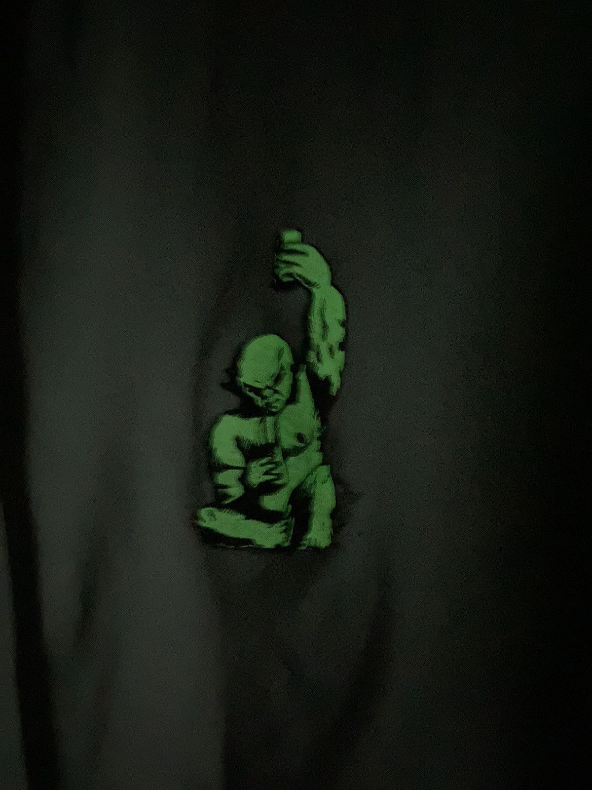 Vintage Vintage Ozzy Osbourne 90s Crucifixion Glow In The Dark T shirt Size XL Size US XL / EU 56 / 4 - 8 Thumbnail