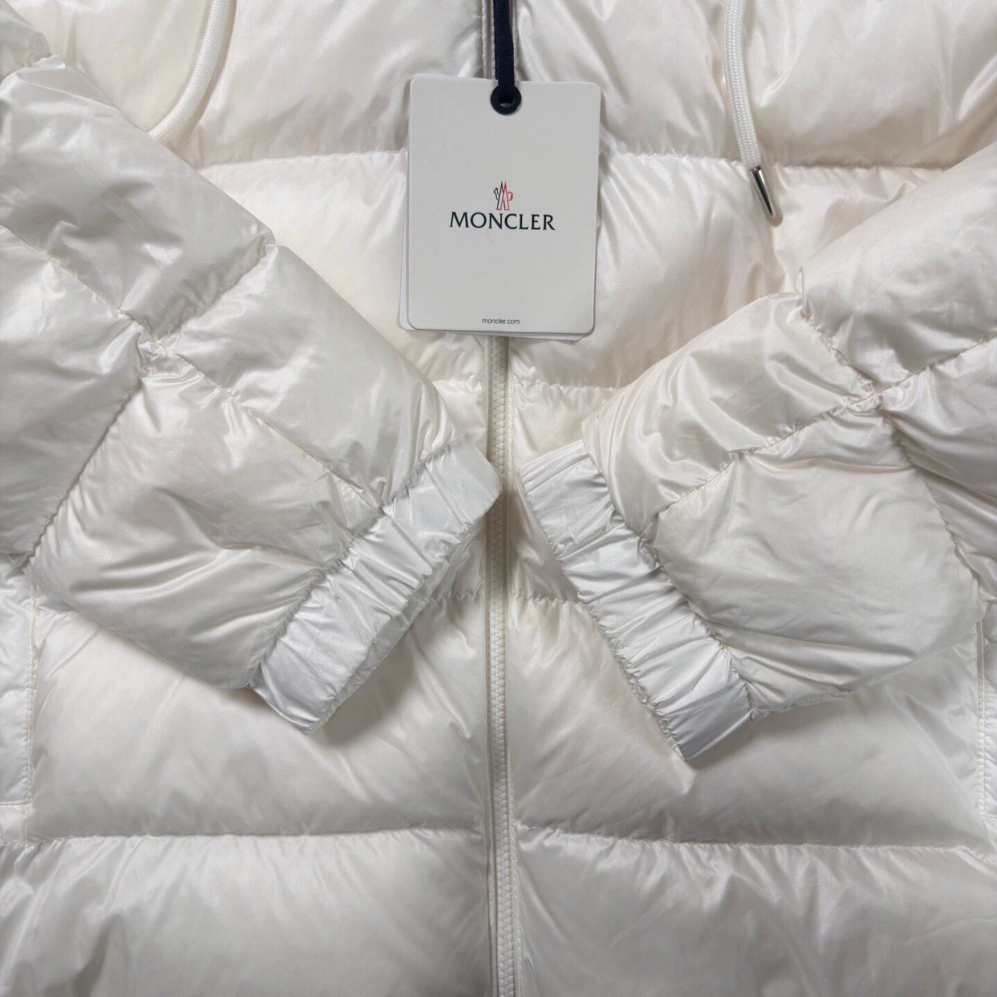 Moncler Moncler Pavin White Men’s Hooded Puffer Size 7 Near New Size US M / EU 48-50 / 2 - 6 Thumbnail