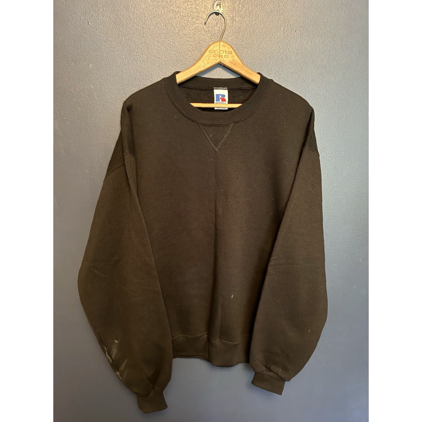Russell Athletic VINTAGE Russell Athletic Sweatshirt Black 90s Pullover Mens Large L Size Early 90s Boys? (adjusted) Size US L / EU 52-54 / 3 - 3 Thumbnail