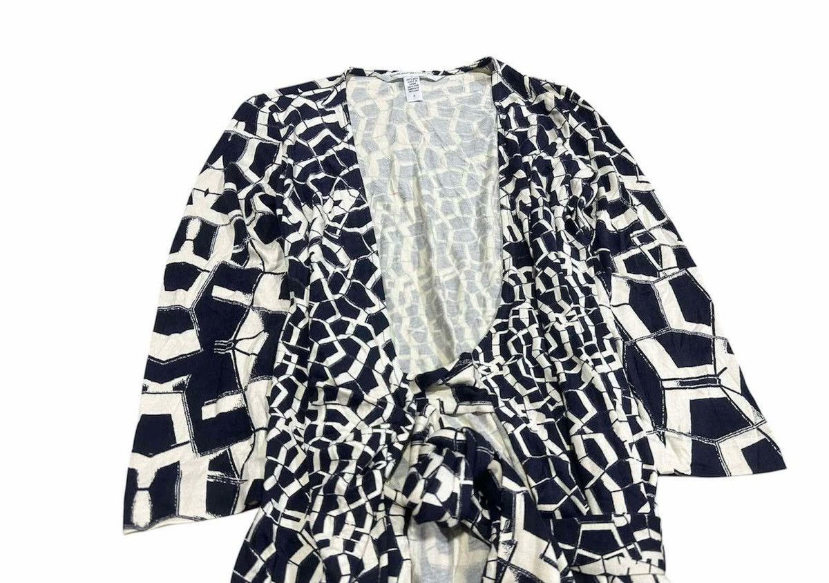 Diane von Furstenberg 🔥Rare Diane Von Furstenberg Wrap Dress Silk Abstract Size XS / US 0-2 / IT 36-38 - 3 Thumbnail
