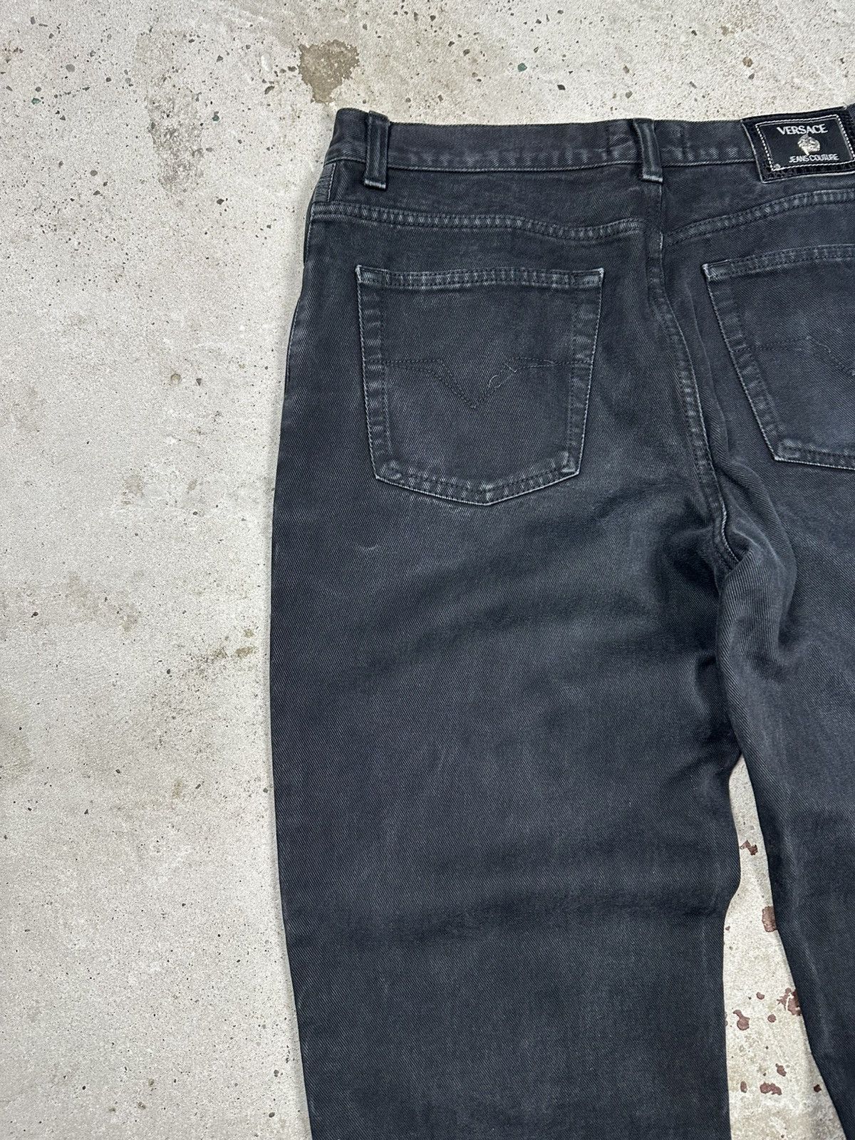 Versace × Versace Jeans Couture × Vintage Vintage Y2K Versace Jeans Couture Washed Black Denim Pants Size US 36 / EU 52 - 5 Thumbnail