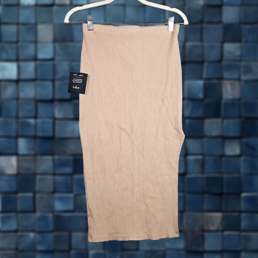 Lulus Lulus Bodycon Ribbed Midi Skirt Tan Size S New With Tags Size 28" / US 6 / IT 42 - 1 Thumbnail
