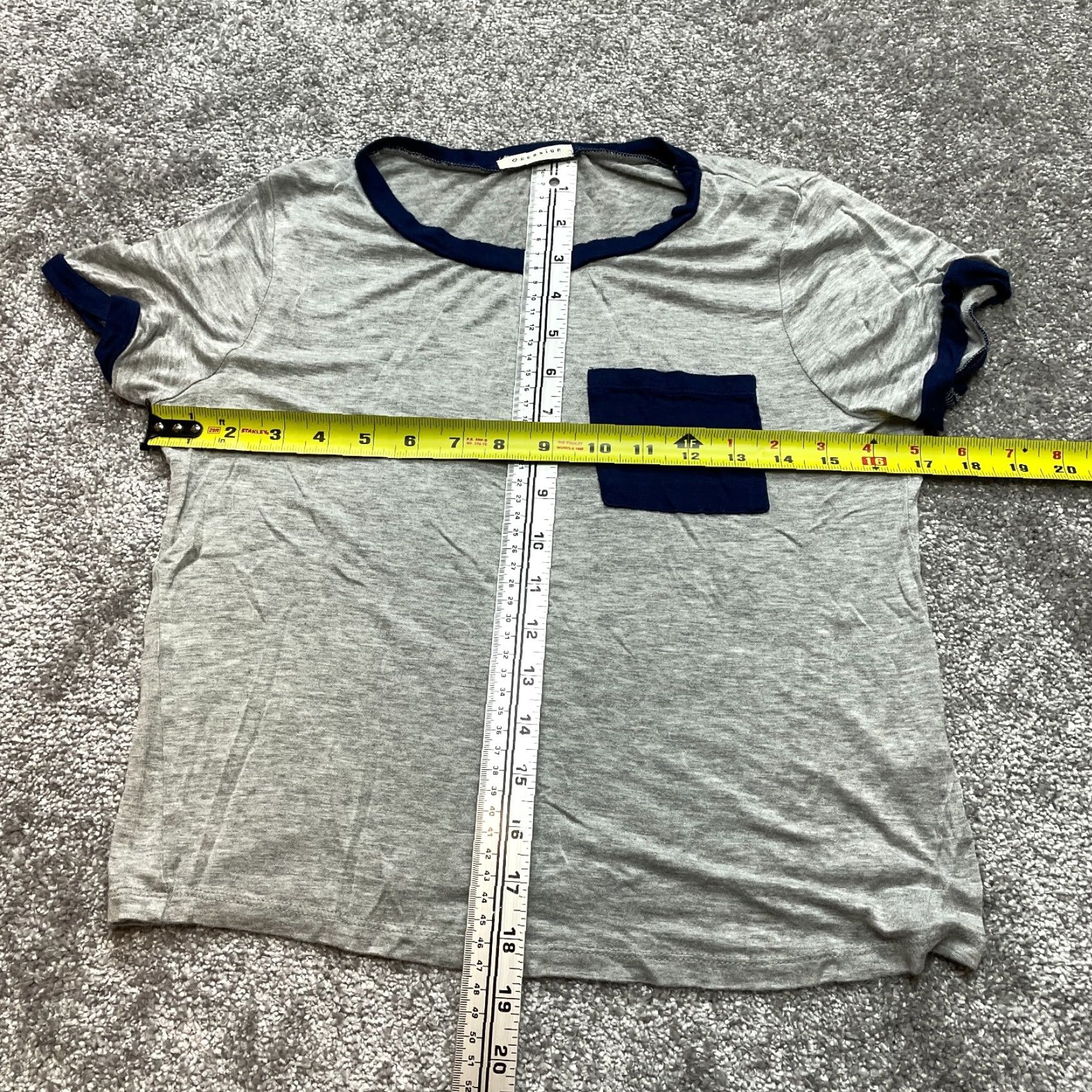 Vintage VINTAGE Occasion T Shirt Womens Small Gray Ringer Blue Trim Pocket Tee Soft Rayon Top Shirt Womens Small Gray Ringer Blue Trim Pocket Tee Rayon Top Size S / US 4 / IT 40 - 3 Thumbnail