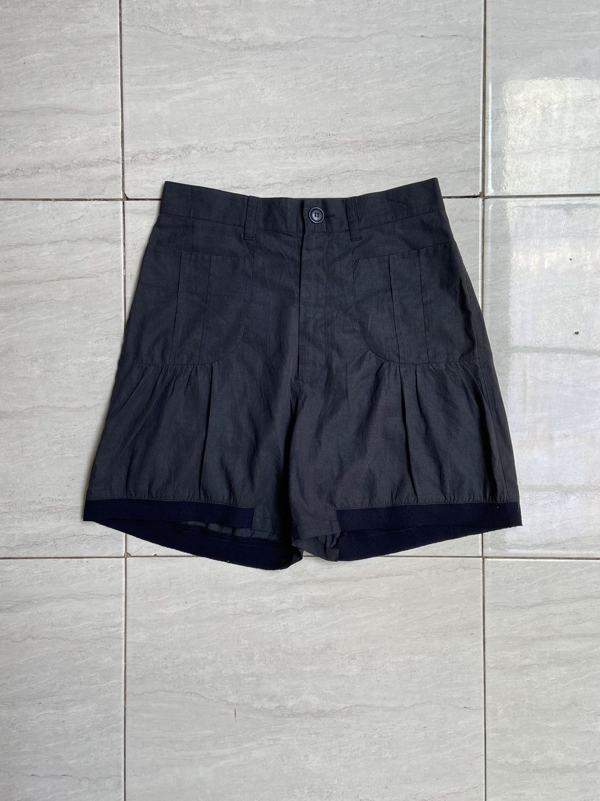 image of Issey Miyake Sunao Kuwahara Navy Short Pants, Men's (Size 30)