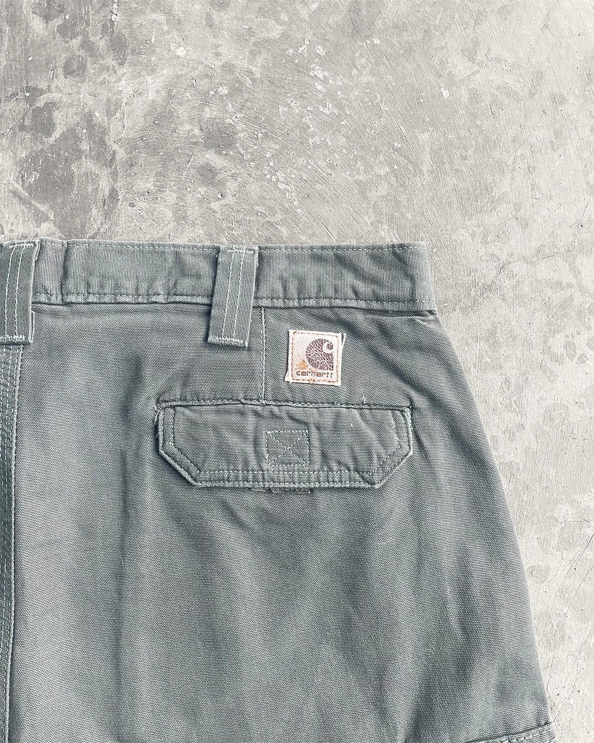 Carhartt VINTAGE DARKMOS CARHARTT SHORT CARGO PANT B182-DMS Size US 36 / EU 52 - 2 Thumbnail