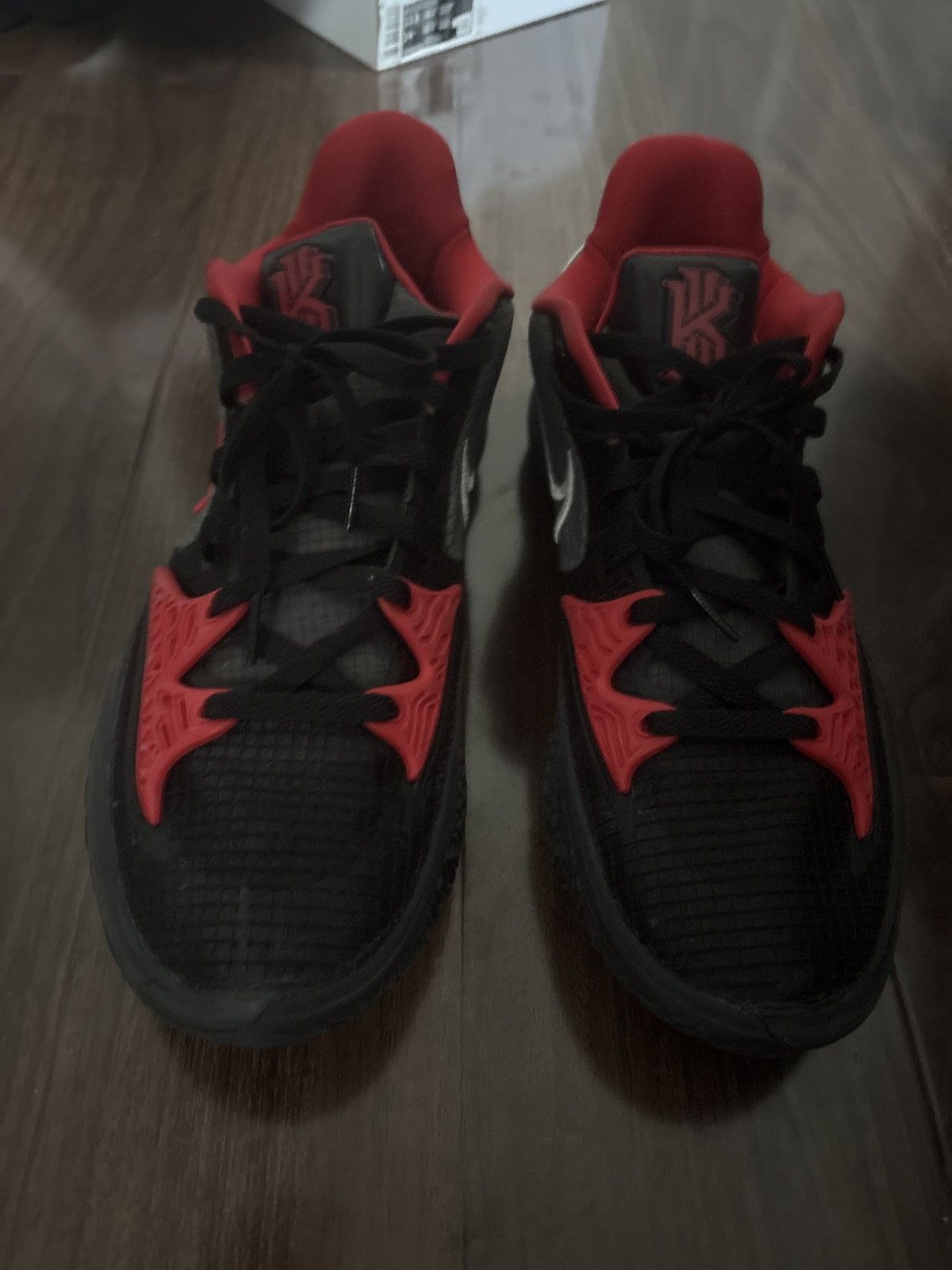 Nike Kyrie Low 4 Size US 12.5 / EU 45-46 - 4 Thumbnail