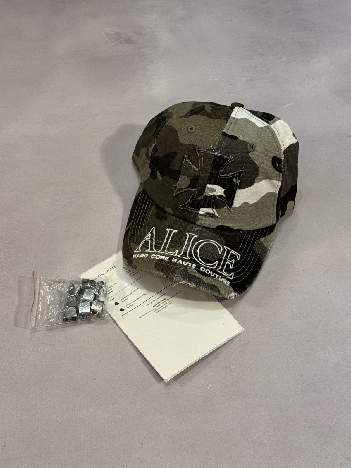 帽子 ALICE HOLLYWOOD MOTO COUTURE CAP / CAMO ALICE HOLLYWOOD アリス ハリウッド FW25 MOTO COUTURE CAP