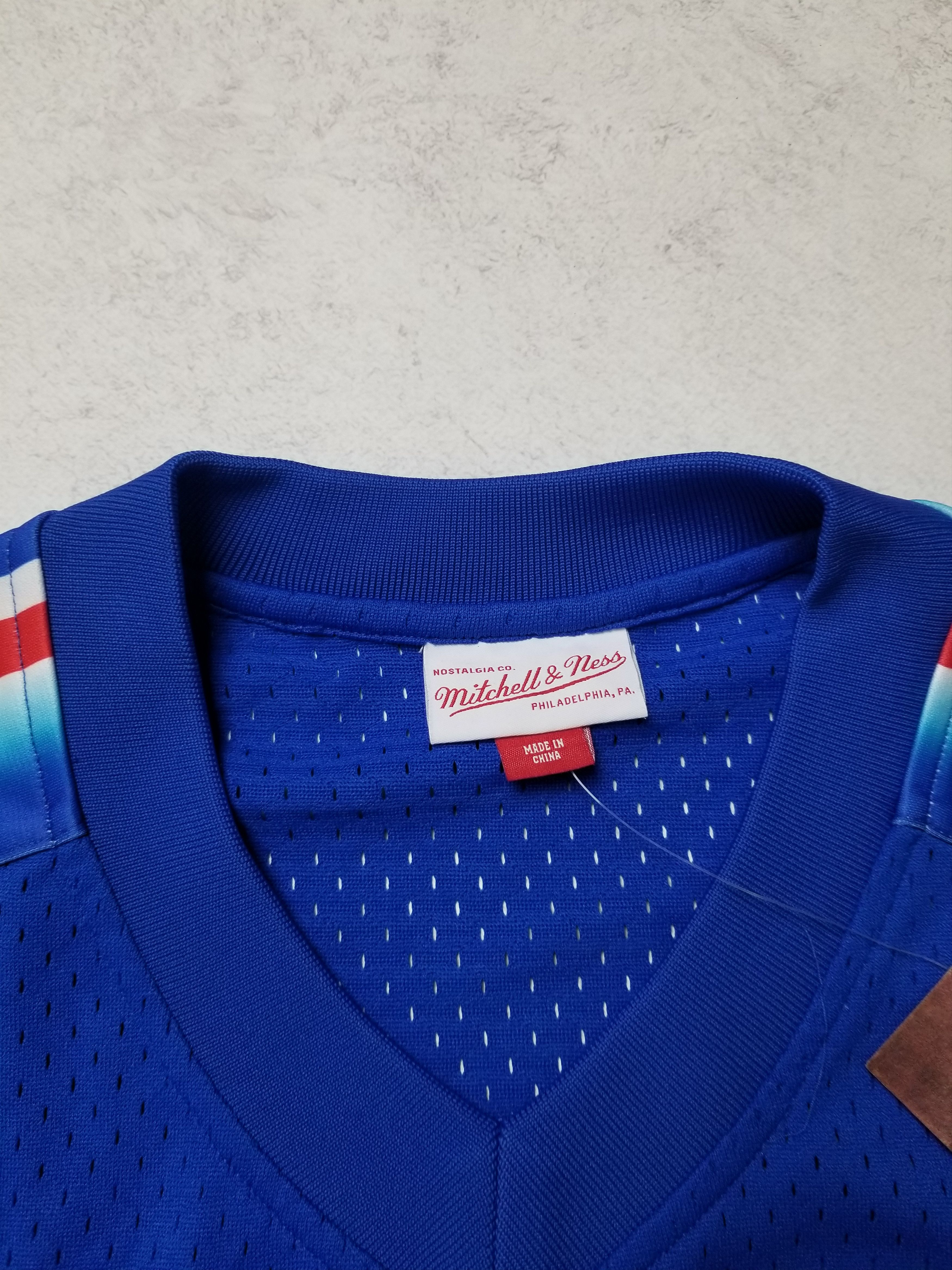 Mitchell & Ness MITCHELL & NESS NBA HWC ALL-STAR 1991 CHARLOTTE JERSEY Size US L / EU 52-54 / 3 - 6 Thumbnail