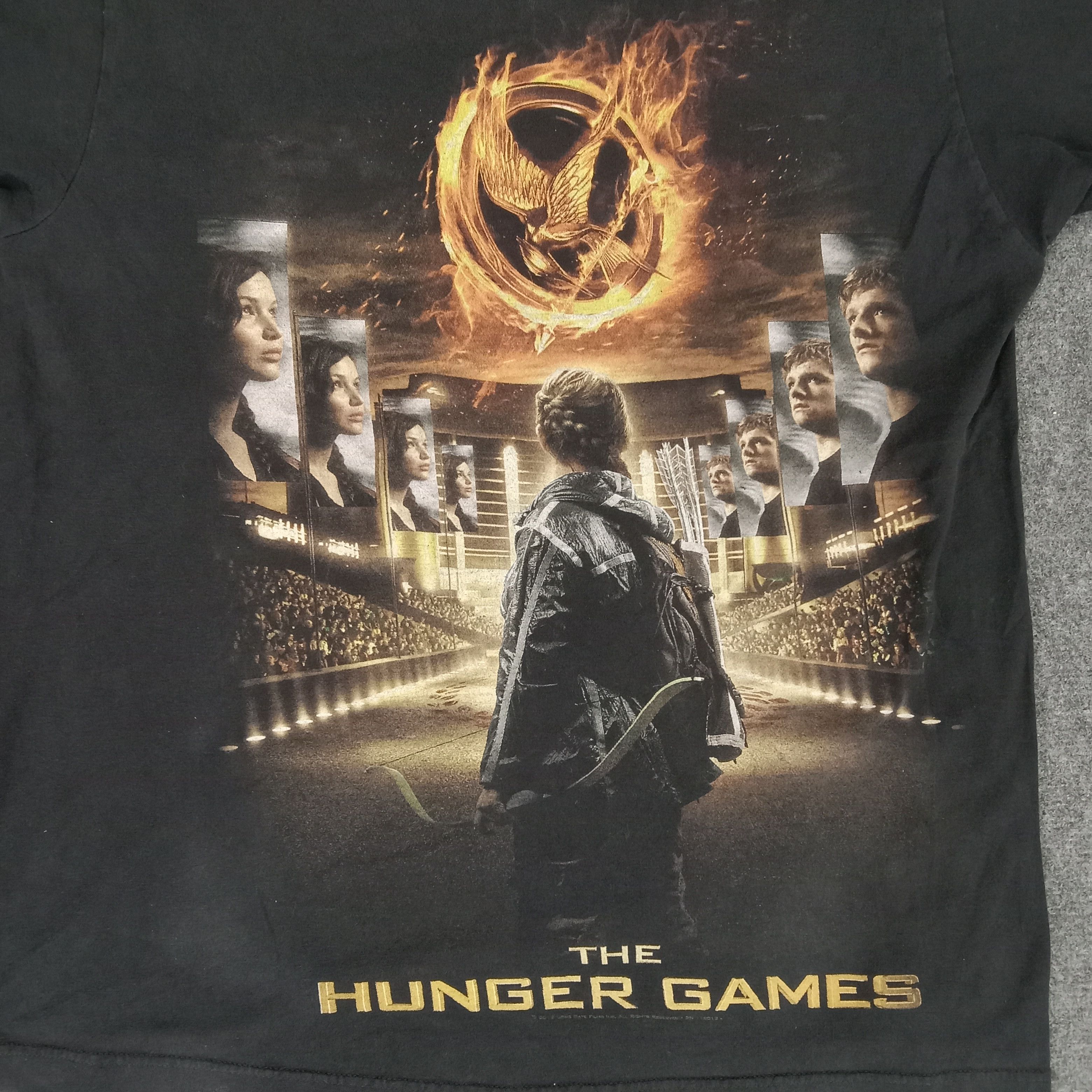 Vintage The Hunger Games American Movie Promo Tshirt Size US L / EU 52-54 / 3 - 2 Thumbnail