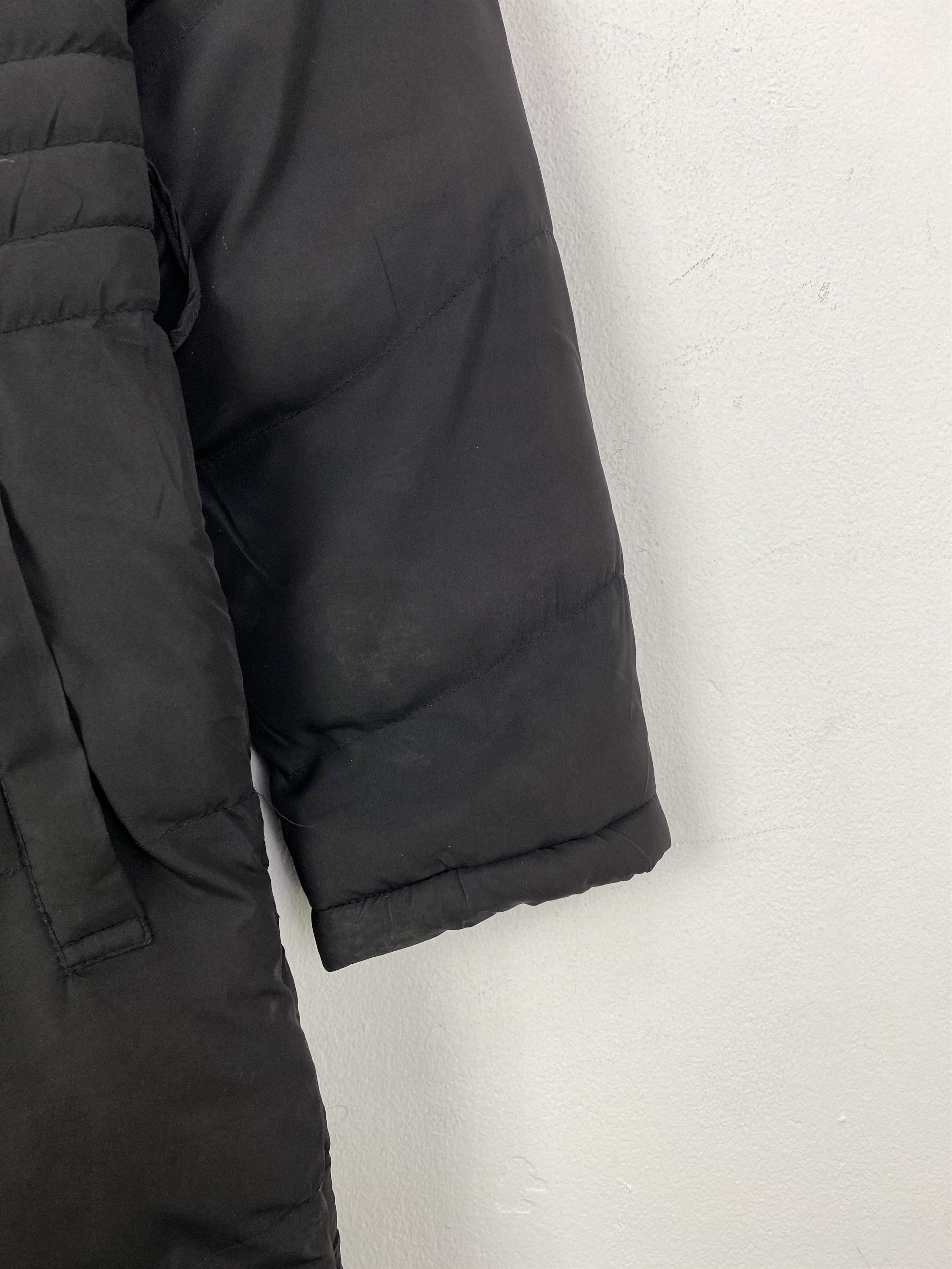 GU Vintage GU Women's Black Puffer Trimmed Hood Coat JA0212 Size US S / EU 44-46 / 1 - 9 Thumbnail