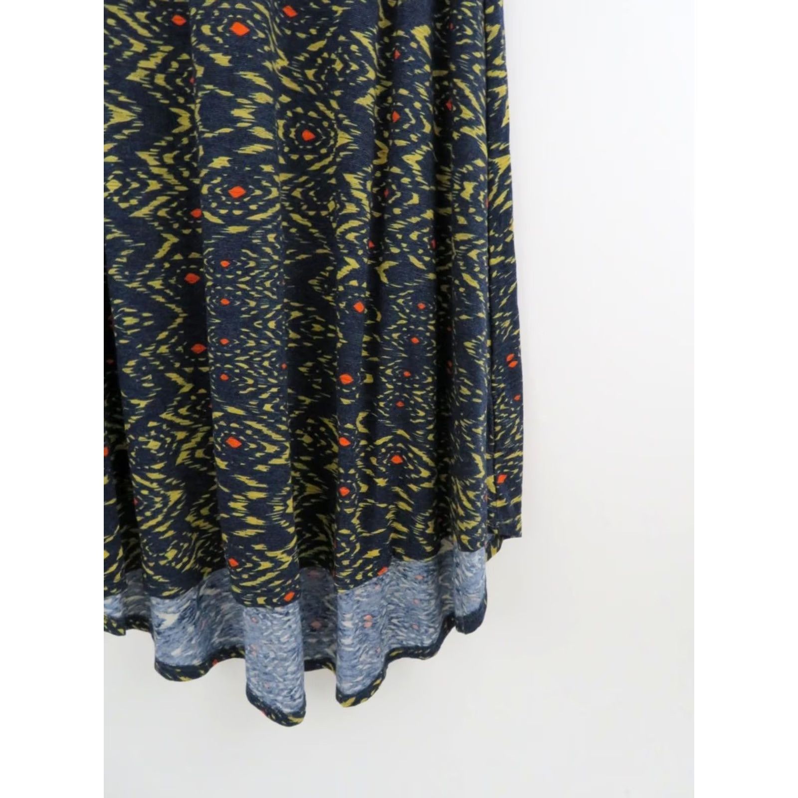 Vintage LuLaRoe Carly Aztec Dress LS Black 2XS Trapeze Swing Geometric Aztec EUC Womens) Size XXS / US 00 / IT 34 - 3 Thumbnail