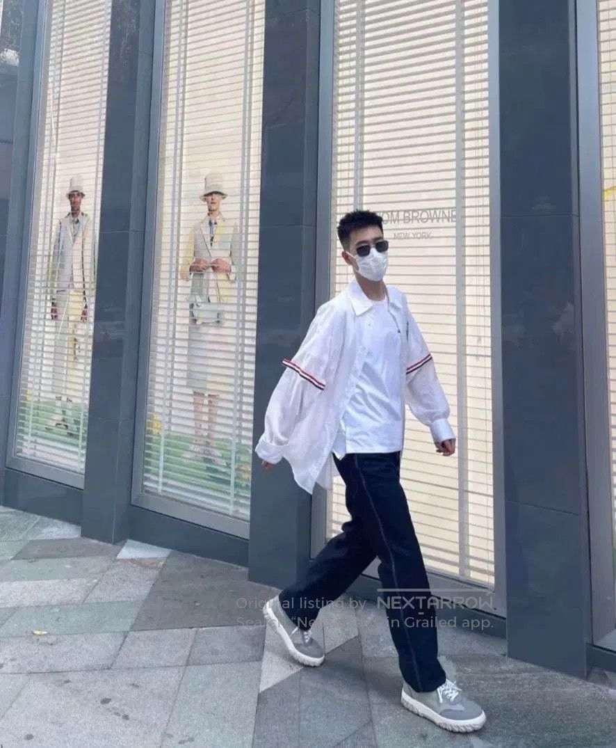 Thom Browne Thom Browne Men's Oversized Shirt. Size US M / EU 48-50 / 2 - 1 Thumbnail