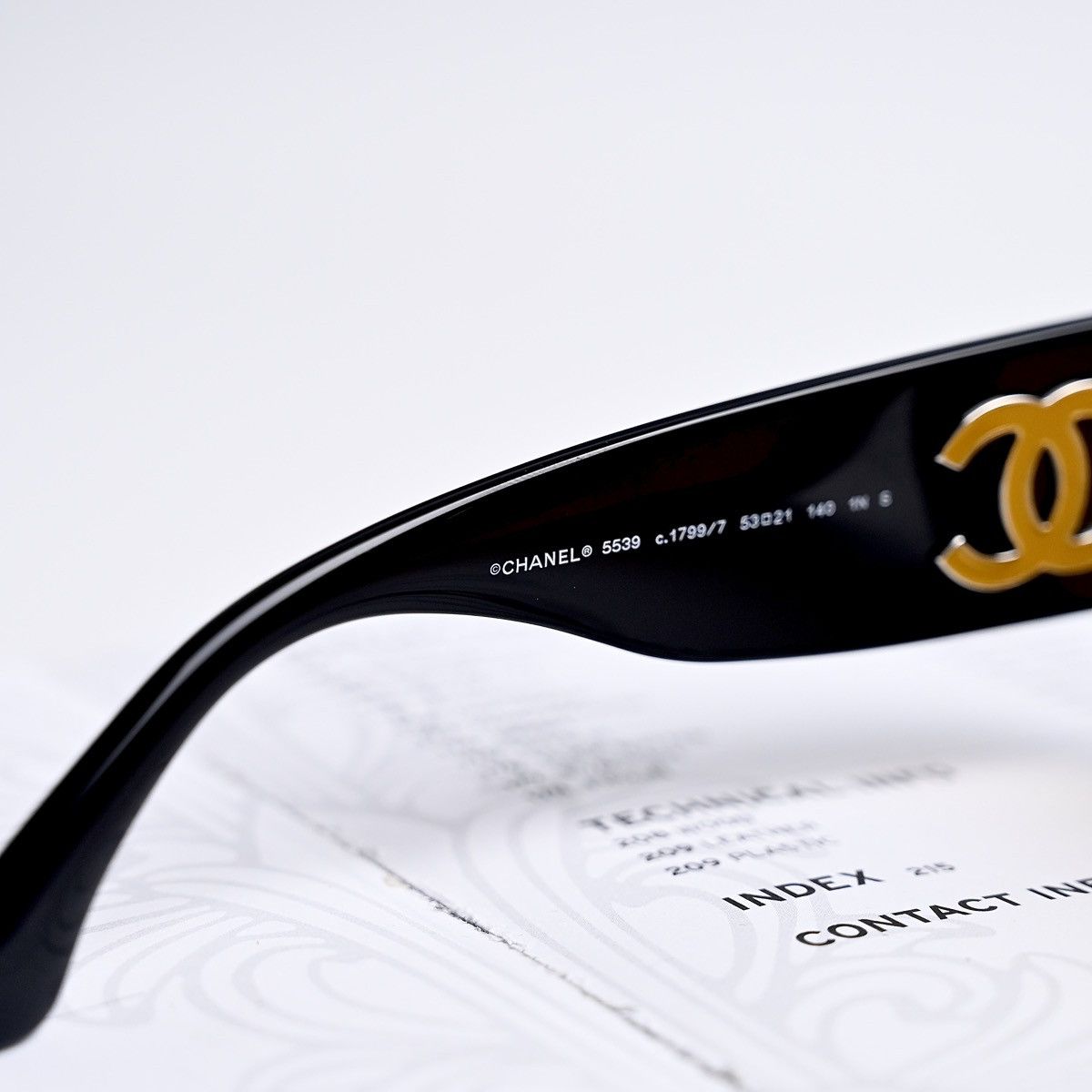 Chanel CHANEL 0CH5539 1799/7 SUNGLASSES Size ONE SIZE - 7 Thumbnail