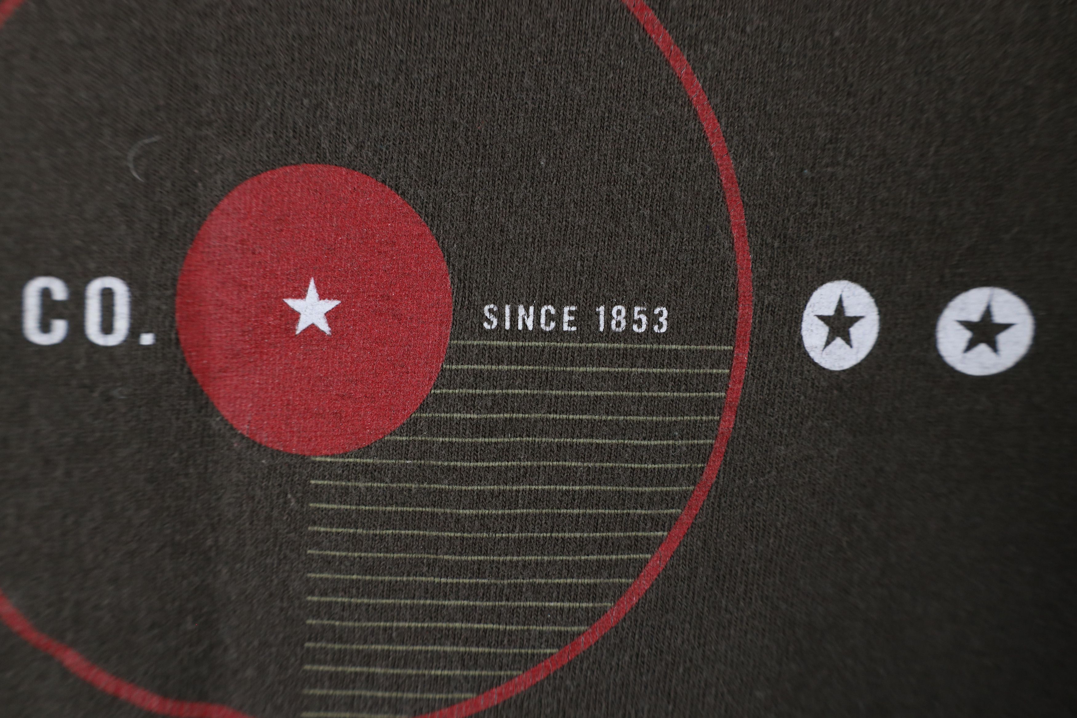 Levi's × Vintage Vintage Y2K 2000 Levis Out Star Long Sleeve T-Shirt USA Size US M / EU 48-50 / 2 - 9 Thumbnail