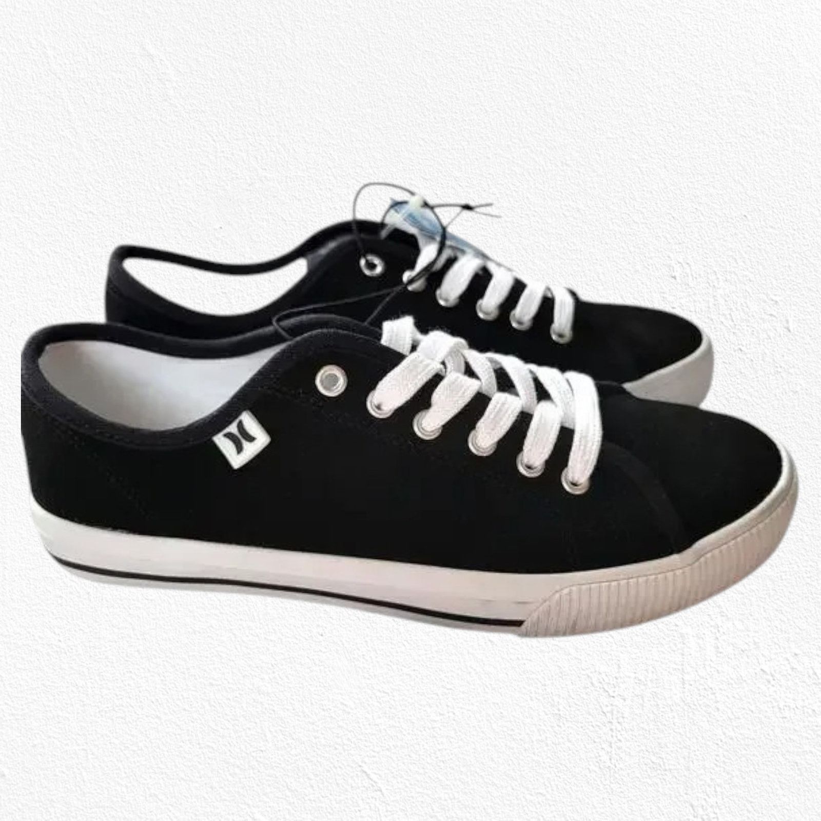Hurley Hurley Black Suede Low Top Sneakers Size 7.5 Size US 7.5 / IT 37.5 - 14 Thumbnail